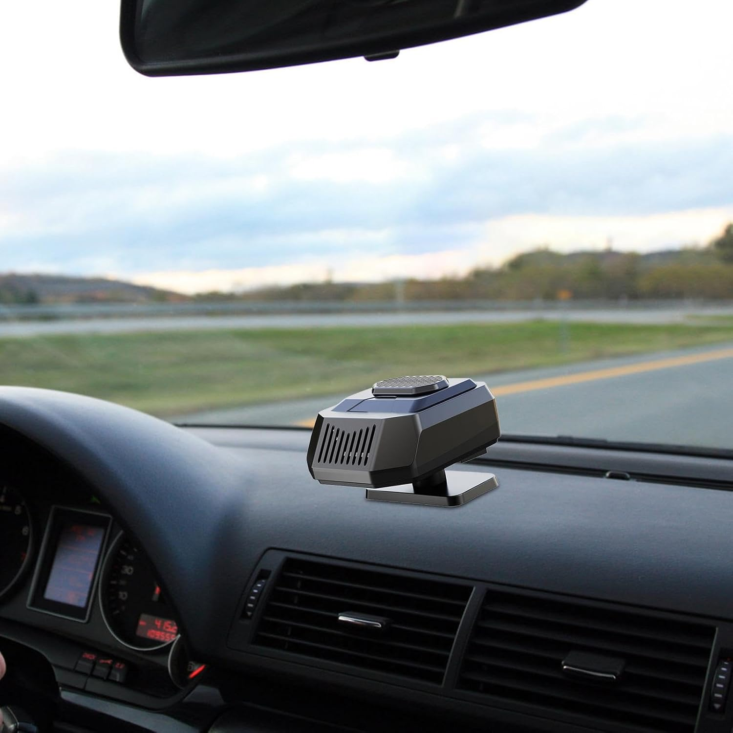 Tuxuseo Portable Car Heater, Car Heater for , 12V/24V Window Defroster Portable Car Heater, Adjustable Fan, Electric Heater, Windscreen Defrost Defogger for and Truck image number 4