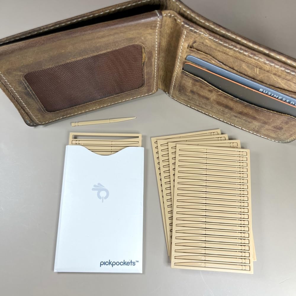 Pickpockets&reg; 100 Count &ndash; First Interdental Toothpicks Designed to Fit and Travel with Us in Our Wallet for an Easy Access to a Dental Pick &ndash; Includes a RFID Blocking Protective Card Sleeve image number 3