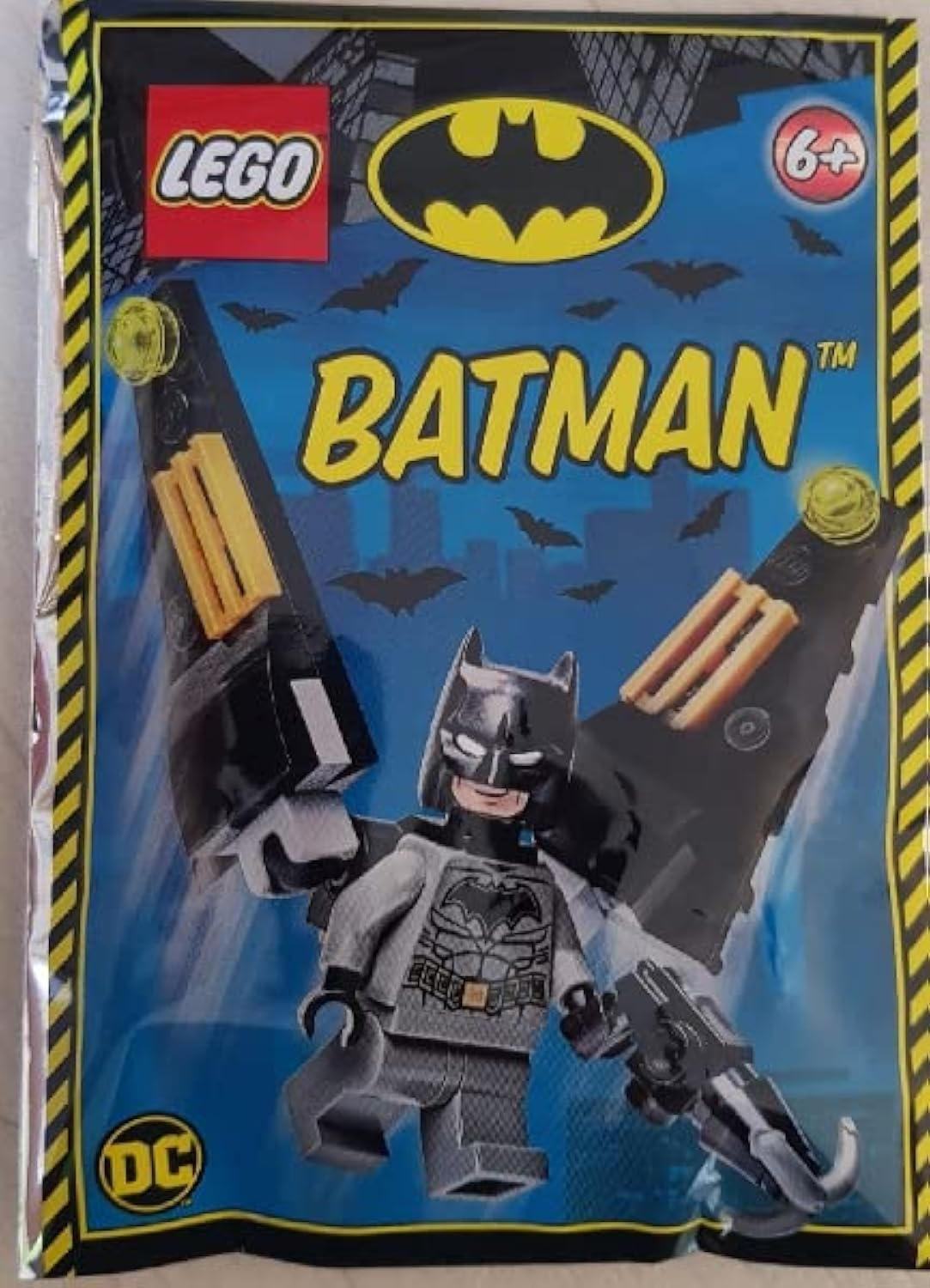 DC Super Heroes Batman with Wings Minifigure Foil Pack Set 212220 (Bagged)