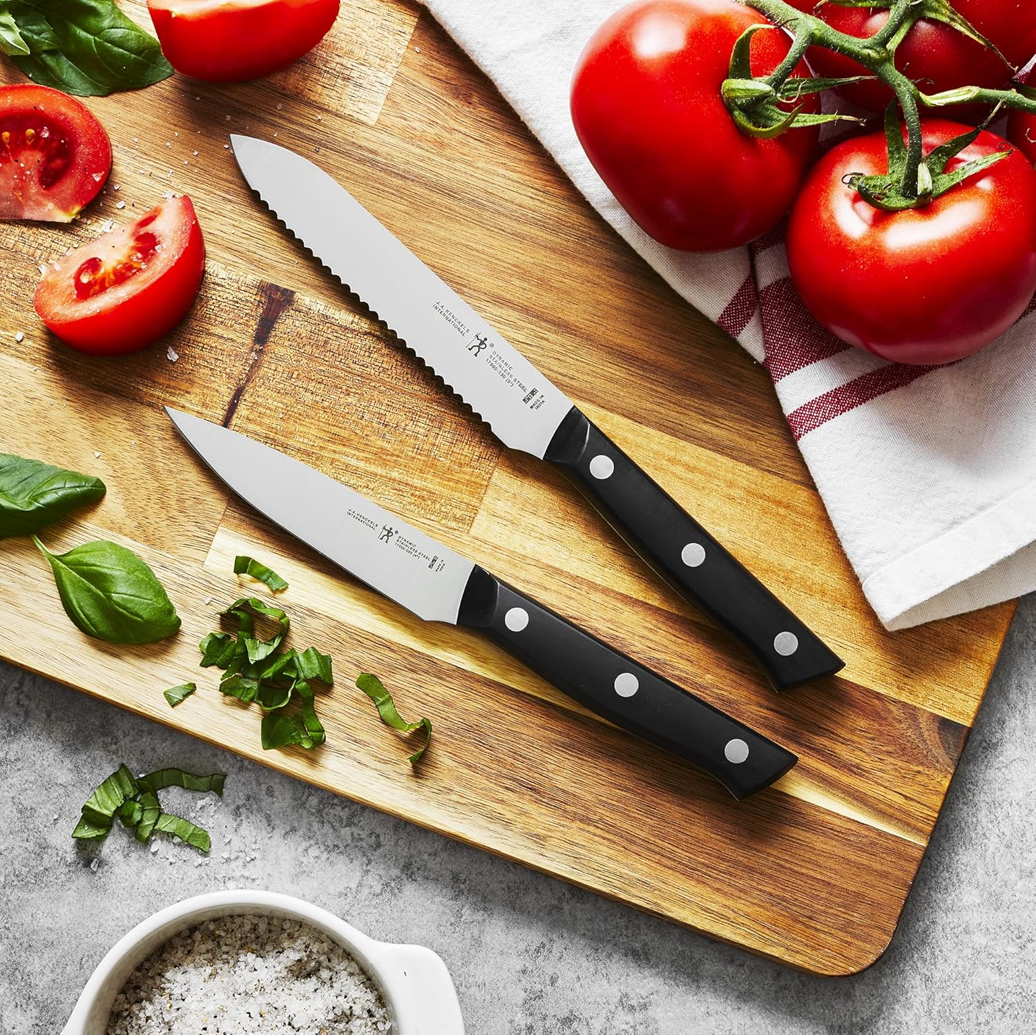 HENCKELS Dynamic Razor-Sharp 5-Piece Kitchen Knife Set, Chef Knife, Bread Knife, German Engineered Informed by 100+ Years of Mastery image number 6