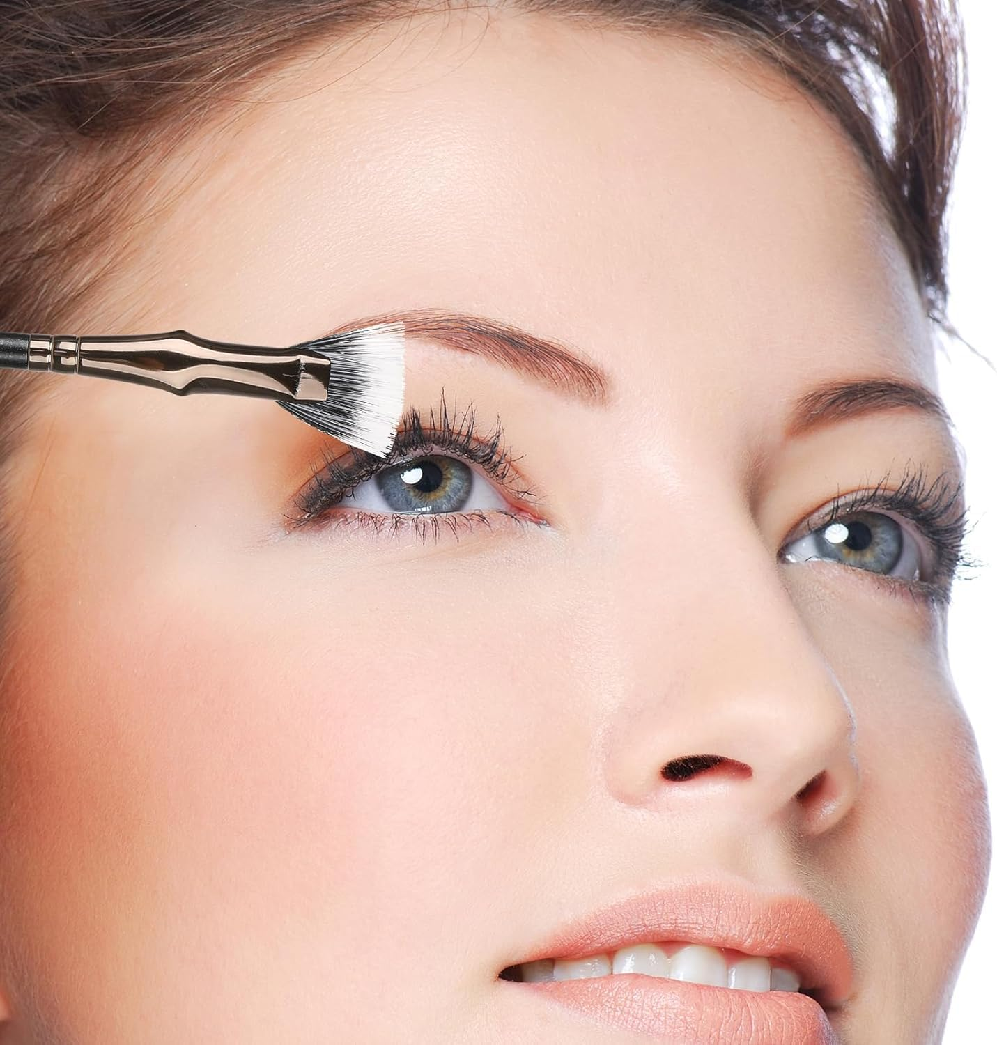 Eyelash Comb and Mascara Brush for Lashes, 2Pcs Lash Fan Brush Folding Angle Scalloped Lash Brush, Eyebrow Brush, Angled Fan Shaped Eyelash Brush image number 1