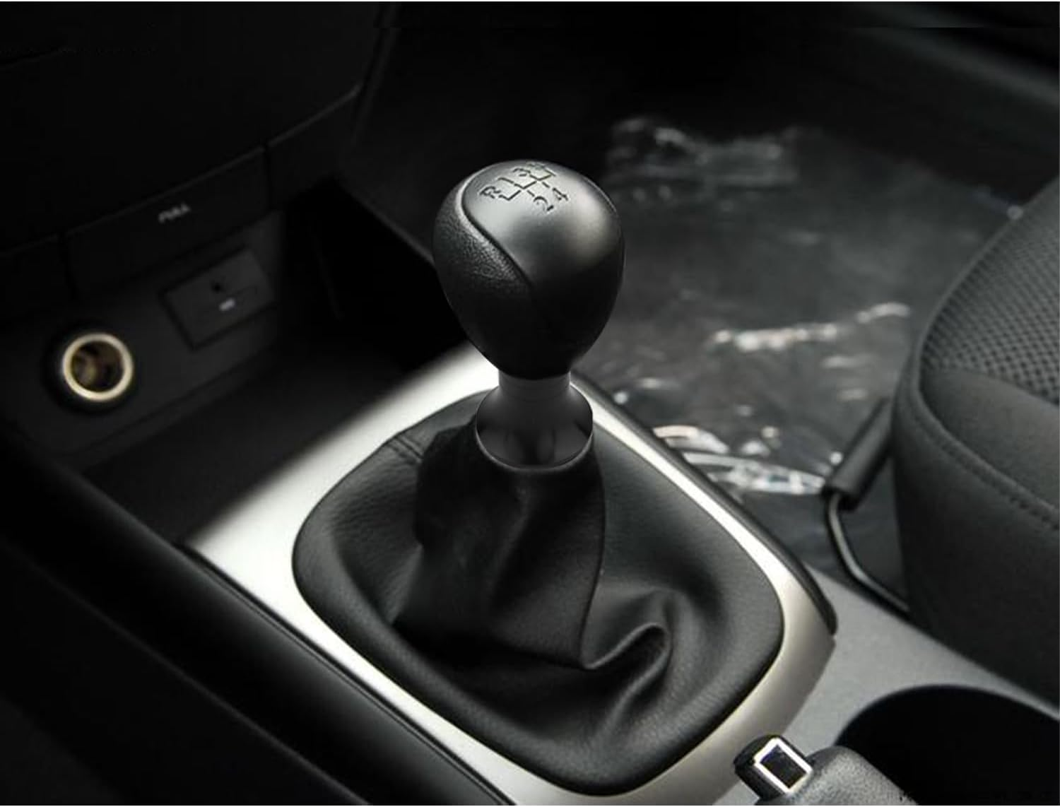 M10X1.5 Car Gear Shift Knob Adapter,Aluminum Alloy Shift Boot Retainer Stick Shift Knob Adapter,Universal Manual Shifter Adapter Car Interior Accessories for Cars Trucks (Black, M10X1.5) image number 1