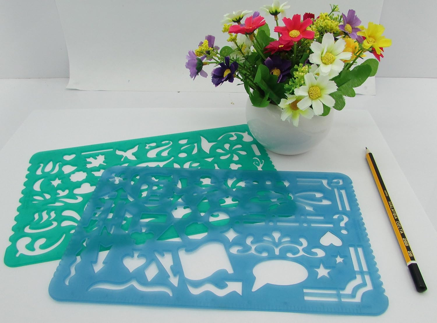 Set of 2 Artistic Drafting Templates of Various Shapes and Designs for Artists by YOSOGO image number 3