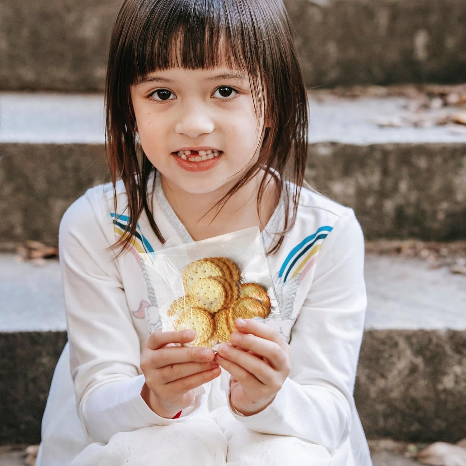 250 PCS Clear Self Adhesive Plastic Gift Cookie Treat Biscuit Bakery Bags - 10X10Cm Frosted Party Favor Candy Bags image number 4