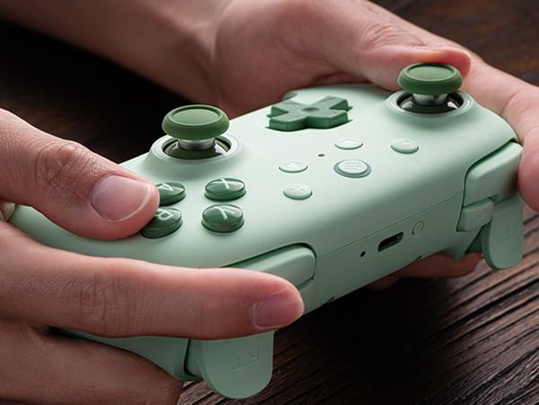 8Bitdo Ultimate 2C Wireless Controller for Windows PC and Android, with 1000Hz Polling Rate, Hall Effect Sensing Joysticks and Hall Triggers, and Remappable L4/R4 Bumpers (Green) image number 3