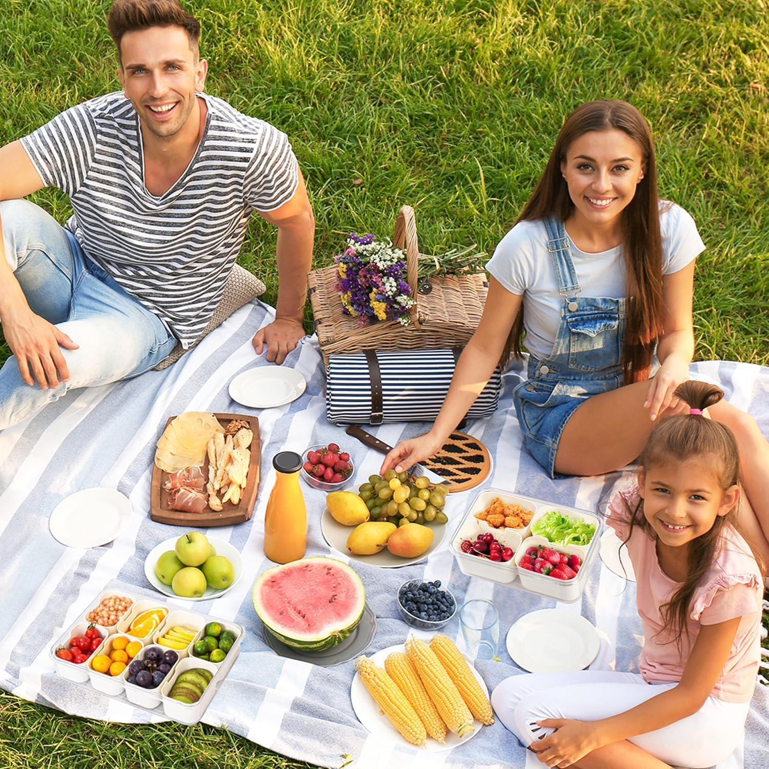 Snack Box 4 Compartment，Plastic Portable Food Storage Container Snack Platters, 4 Removable Compartment Box for Parties, Reusable Appetizer Clear Organizer for Veggie, Candy, Fruit,Nut (Medium) image number 6