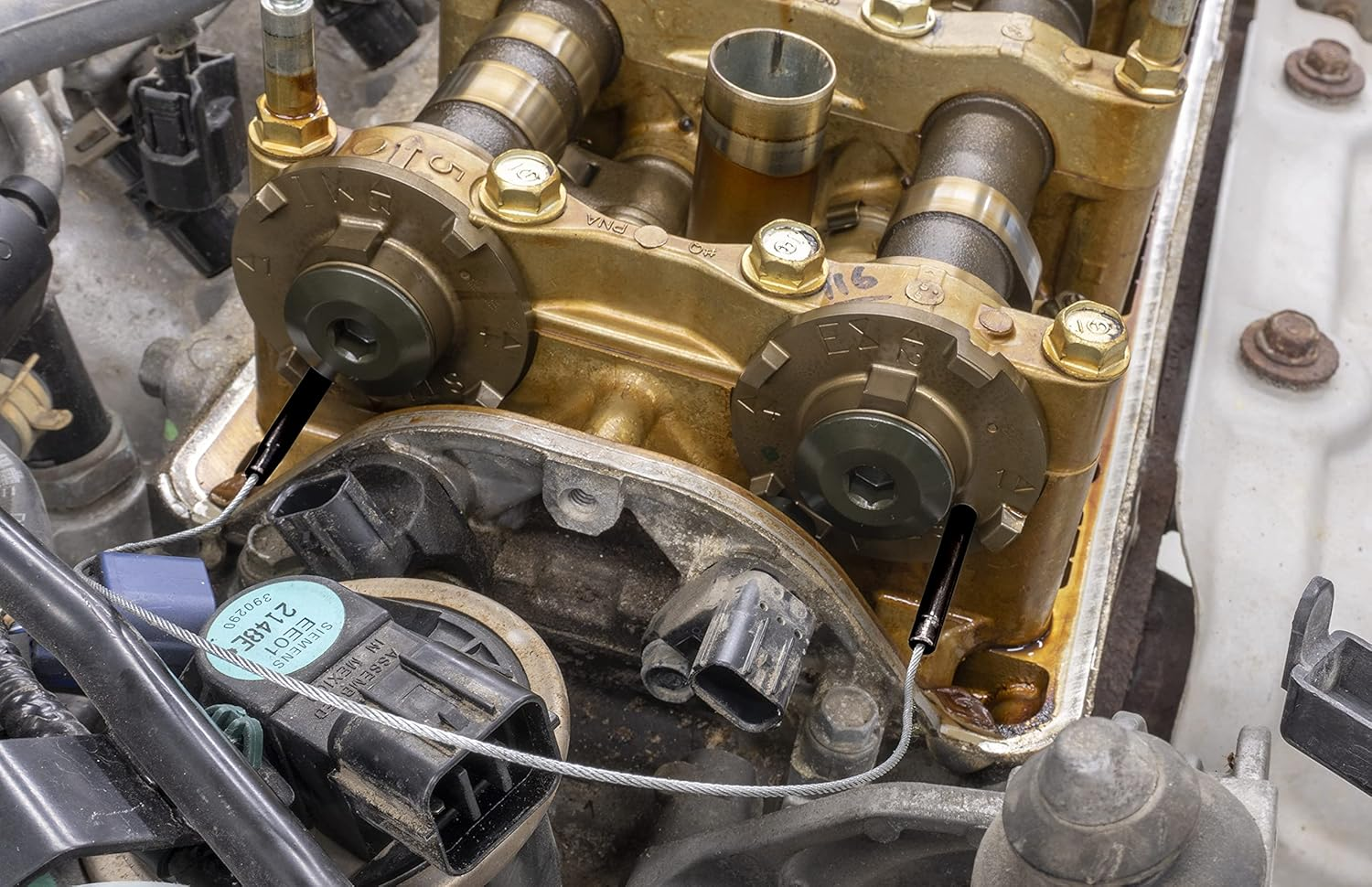 Lisle 37950 Camshaft Lock Tool for Honda image number 1