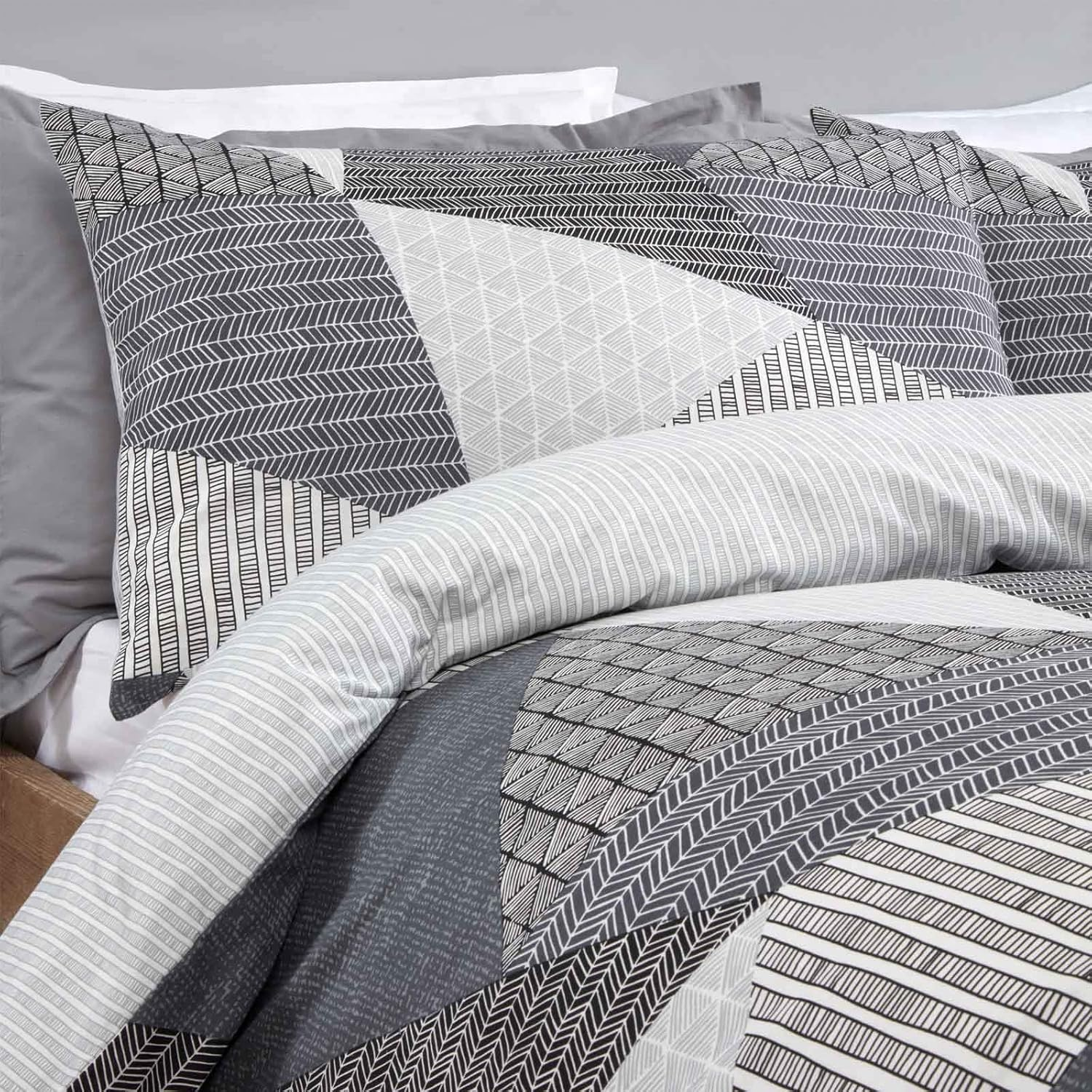 Dreamscene Geometric Duvet Cover with Pillowcases Textured Scandi Bedding Set, Black Charcoal Silver Grey -3 Pieces King Size image number 4