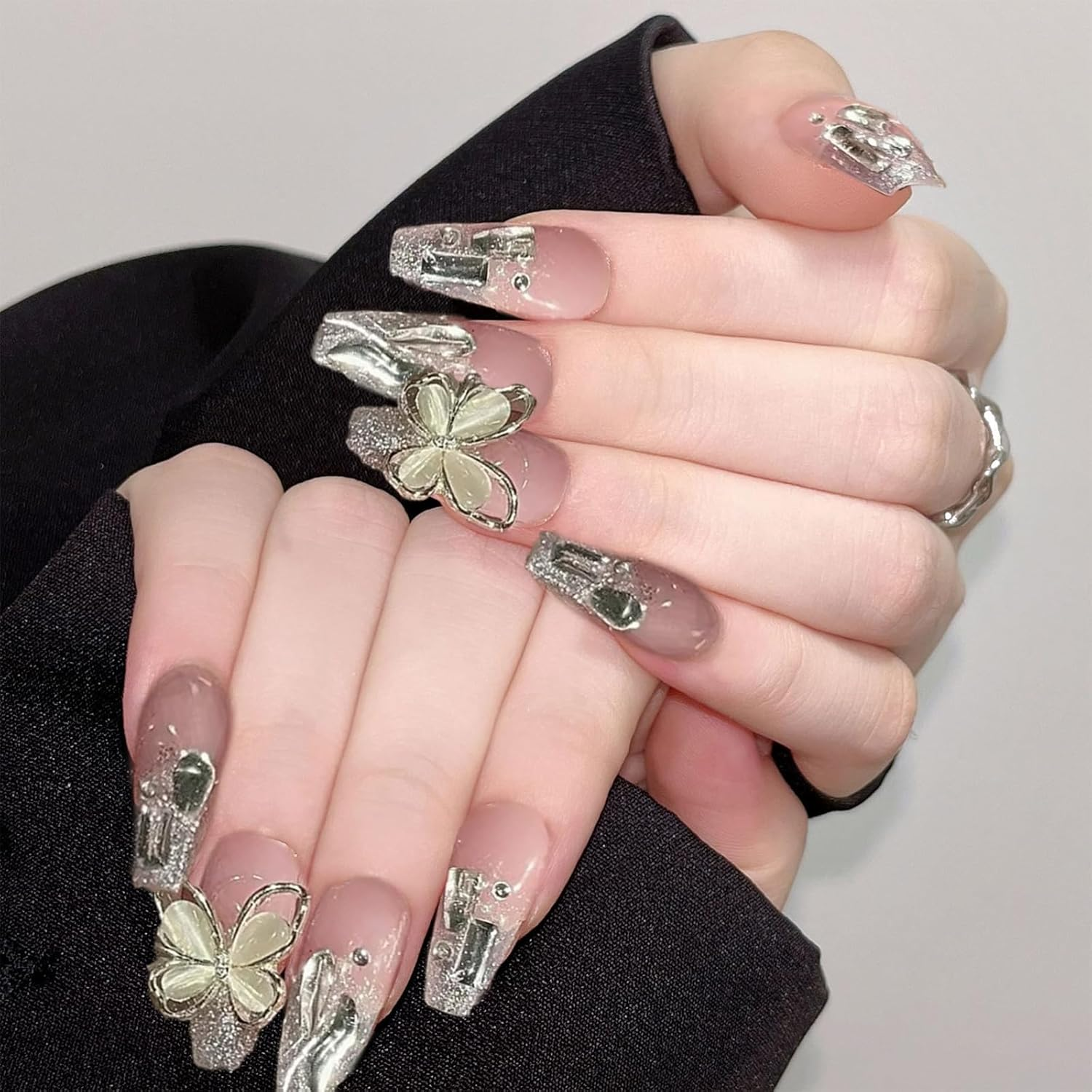 HHMJZW French Tip Press on Nails - 24Pcs Short Press on Nails for Woman Nail Art Manicure, Soft Gel, No Fade Out, Seamless Glue on (GY85) (#1) (1) image number 5