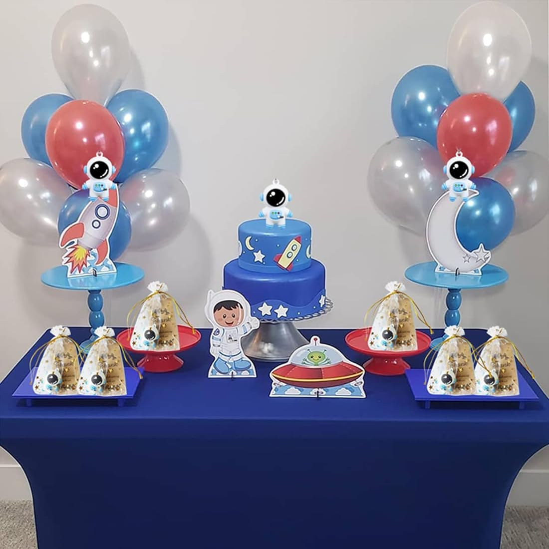 24 Sets Astronaut Party Favours, Astronaut Space Keychains with Organza Bags Thank You Kraft Tags Bulk Return Gifts for School Reward Birthday Baby Shower Favours Astronomy Party Supplies image number 6