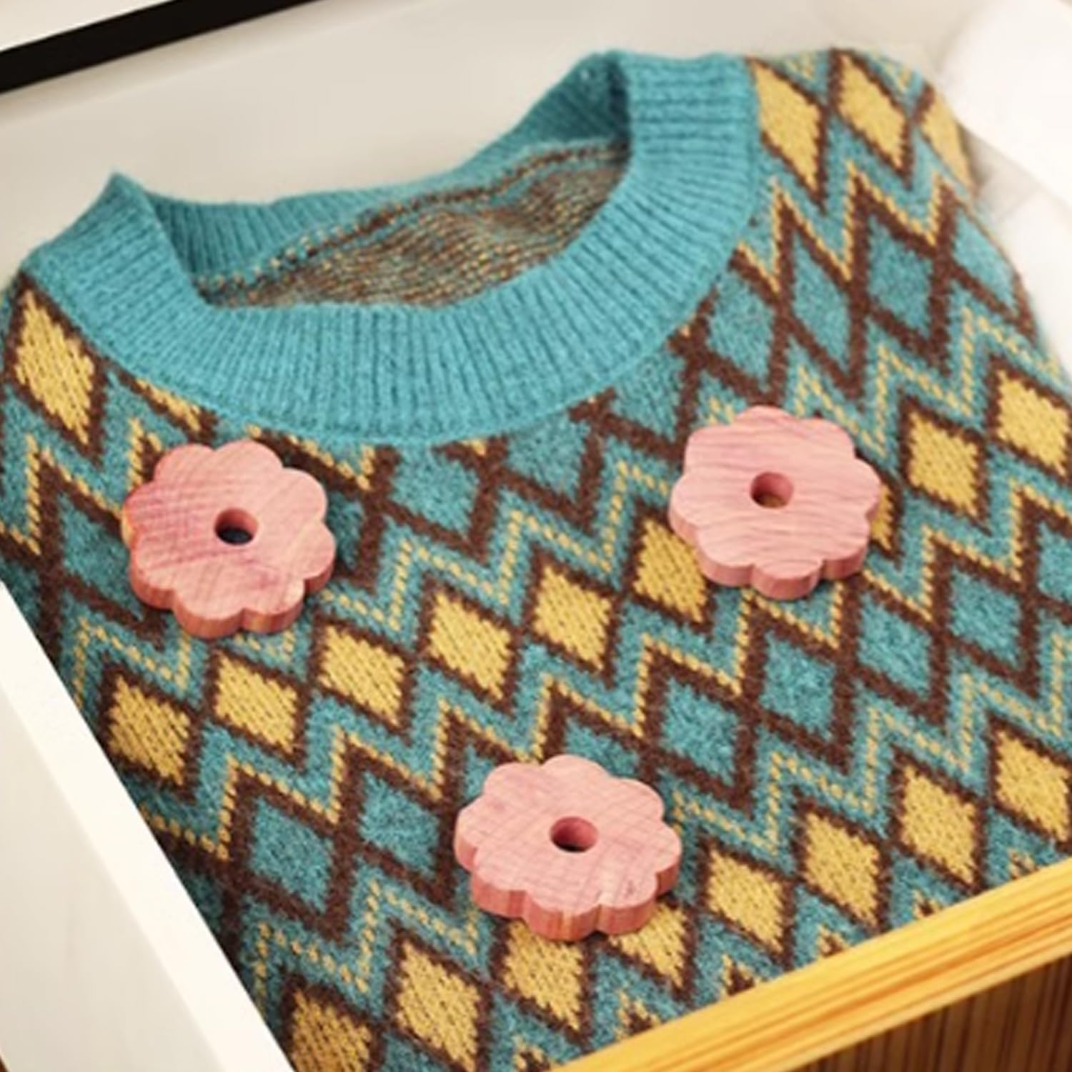 Yotsuba Cedar Rings, 12-Pack Cedar Rings for Clothes Storage - Natural Scented Insect Repellent for Moth Control - Easy to Hang on Hangers - Safe for Clothes, Linen, and Homes (Flower Ring) image number 5