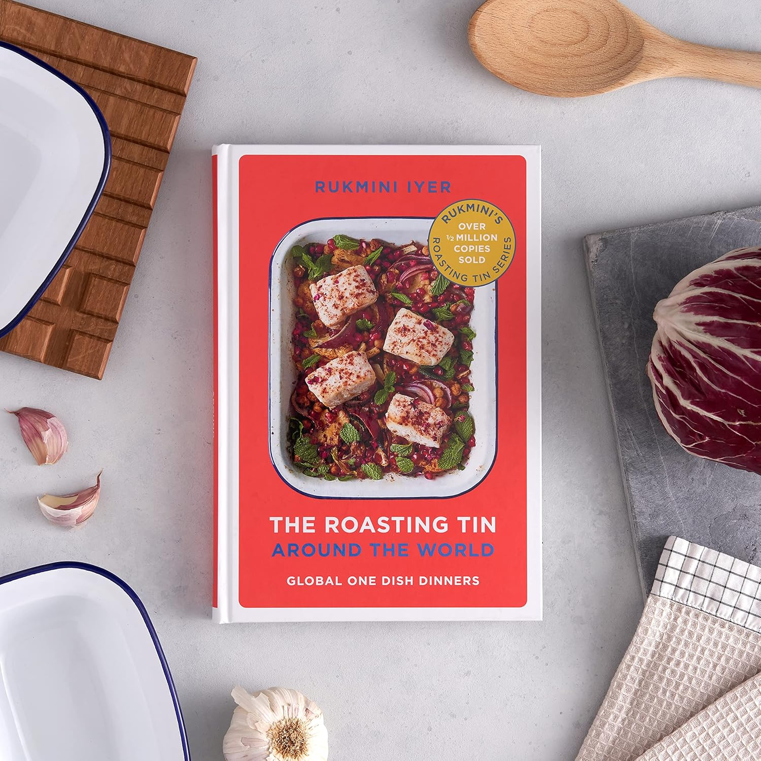 The Roasting Tin around the World: Global One Dish Dinners image number 1