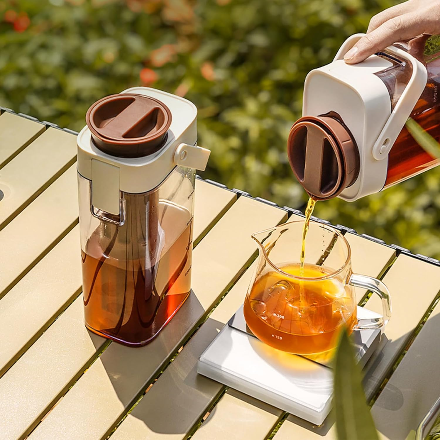 QUSHEJIAND Cold Brew Coffee Maker,Iced Tea and Coffee Jar Pitcher with Filter 1L Large Capacity Portable Cold Water Kettle for Homemade Brew Iced Coffee Lemonade Beverage image number 3