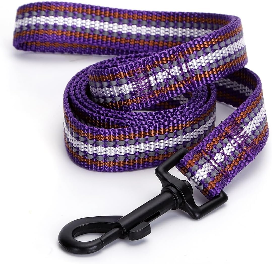 Reflective Nylon Dog Leash, Strong and Durable, Ideal for Safe Walks and Pet Control. image number 4