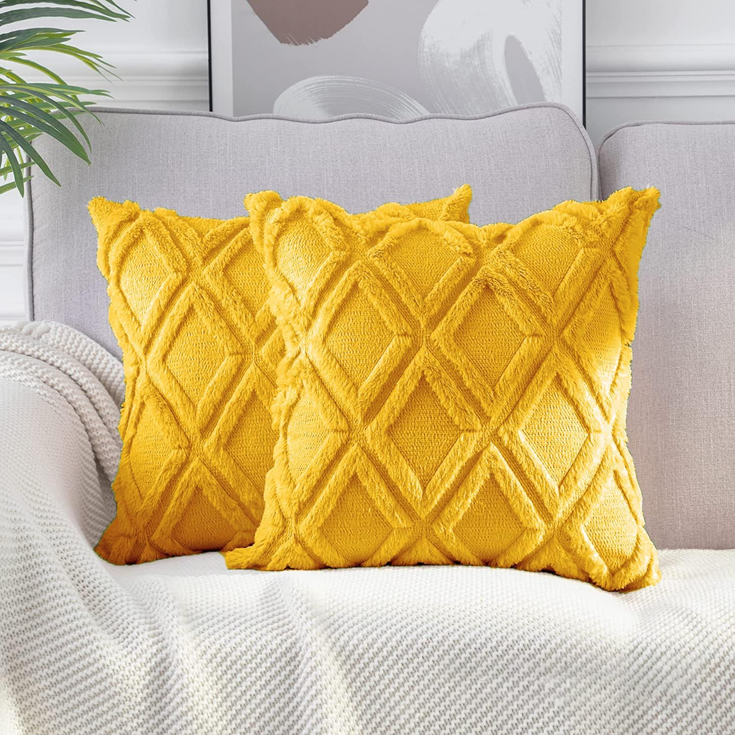 CJWLKJ 2Pcs Soft Faux Fur Throw Pillow Covers 18X18 - Plush Short Wool Velvet Decorative Pillow Covers - Couch Sofa Pillow Covers for Living Room - with 3D Pattern (Beige)