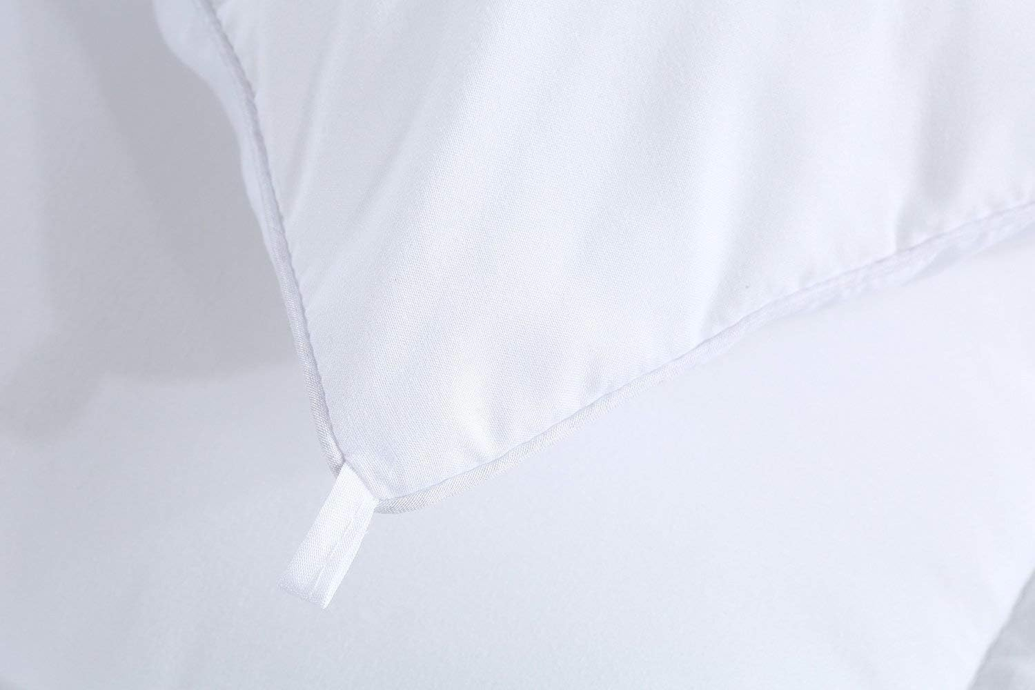 NY Threads Lightweight Queen Duvet, 200 GSM All Season Soft Comforter, Box Stitched Microfiber Quilt (White, Queen - 210X210 Cm) image number 3