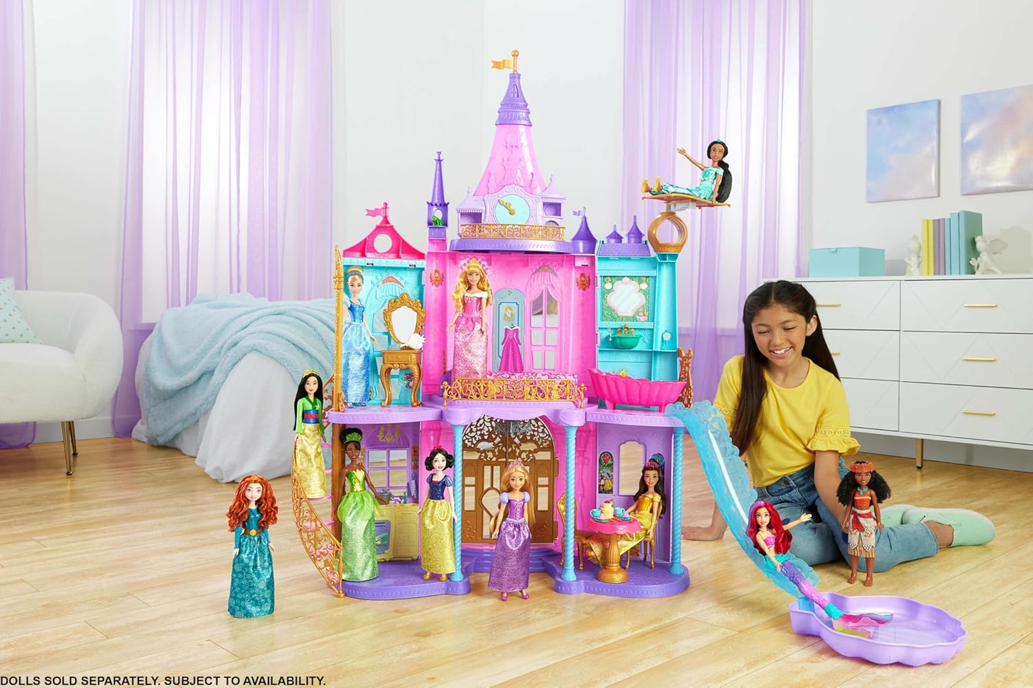 Mattel Disney Princess Toys, Ultimate Castle 4 Ft Tall with Lights & Sounds, 3 Levels, 10 Play Areas and 25+ Furniture & Pieces, Inspired by Disney Movies image number 2
