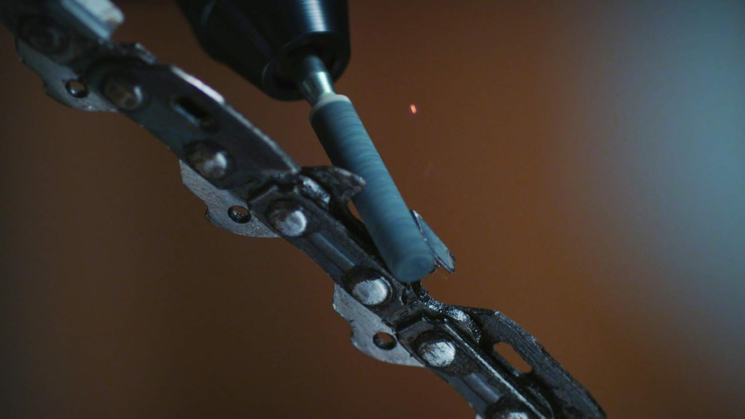 Dremel 453 Chainsaw Sharpening Grinding Stones Multipack, 3 Grinding Stones for Precise, Quick and Easy Sharpening of Chain Saw Blades (4 Mm) image number 1