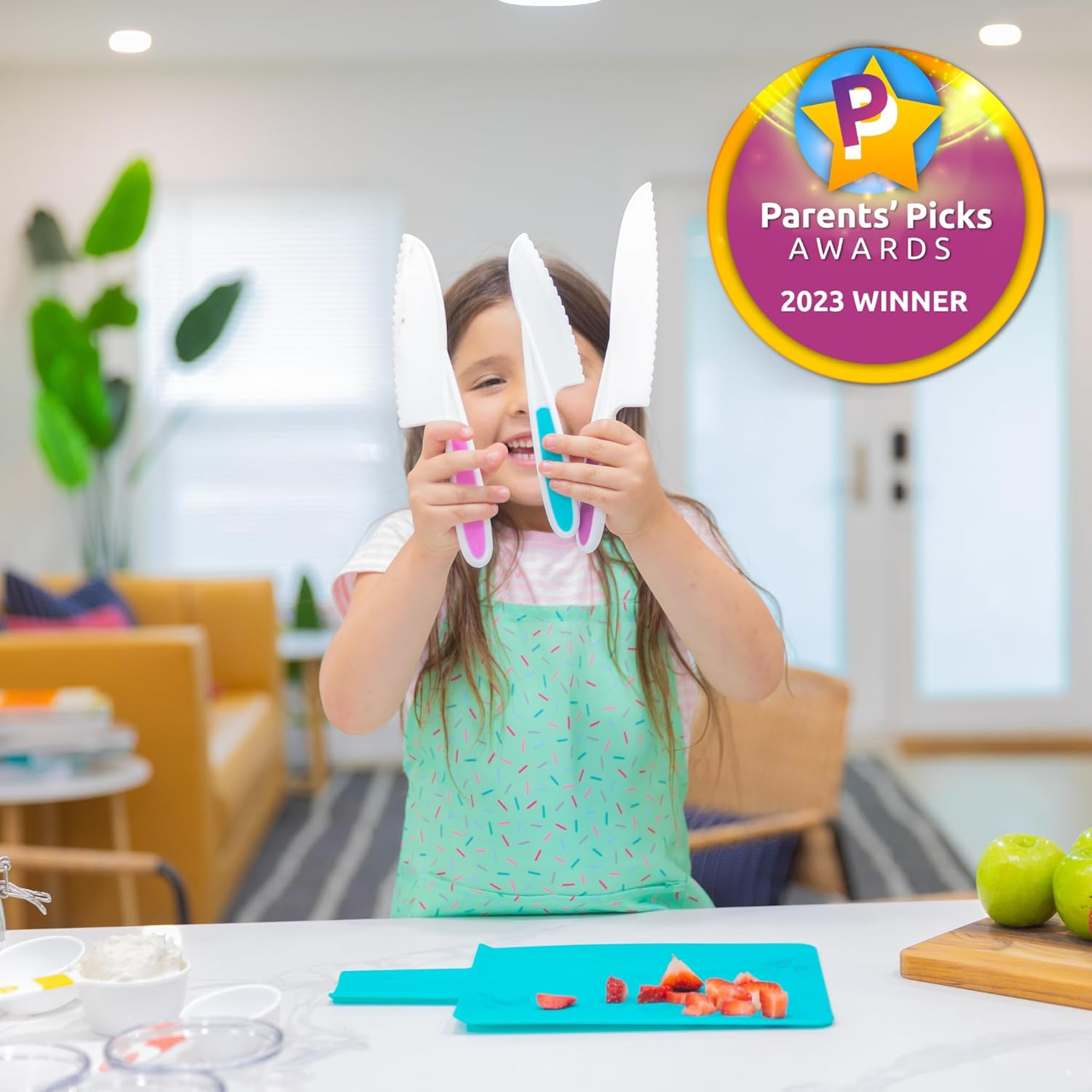 Tovla & Co. Knives for Kids 3-Piece Nylon Kitchen Baking Knife Set: Children'S Cooking Knives in 3 Sizes & Colours/Firm Grip, Serrated Edges, Bpa-Free Kids' Knives (Colours Vary for Each Size Knife)