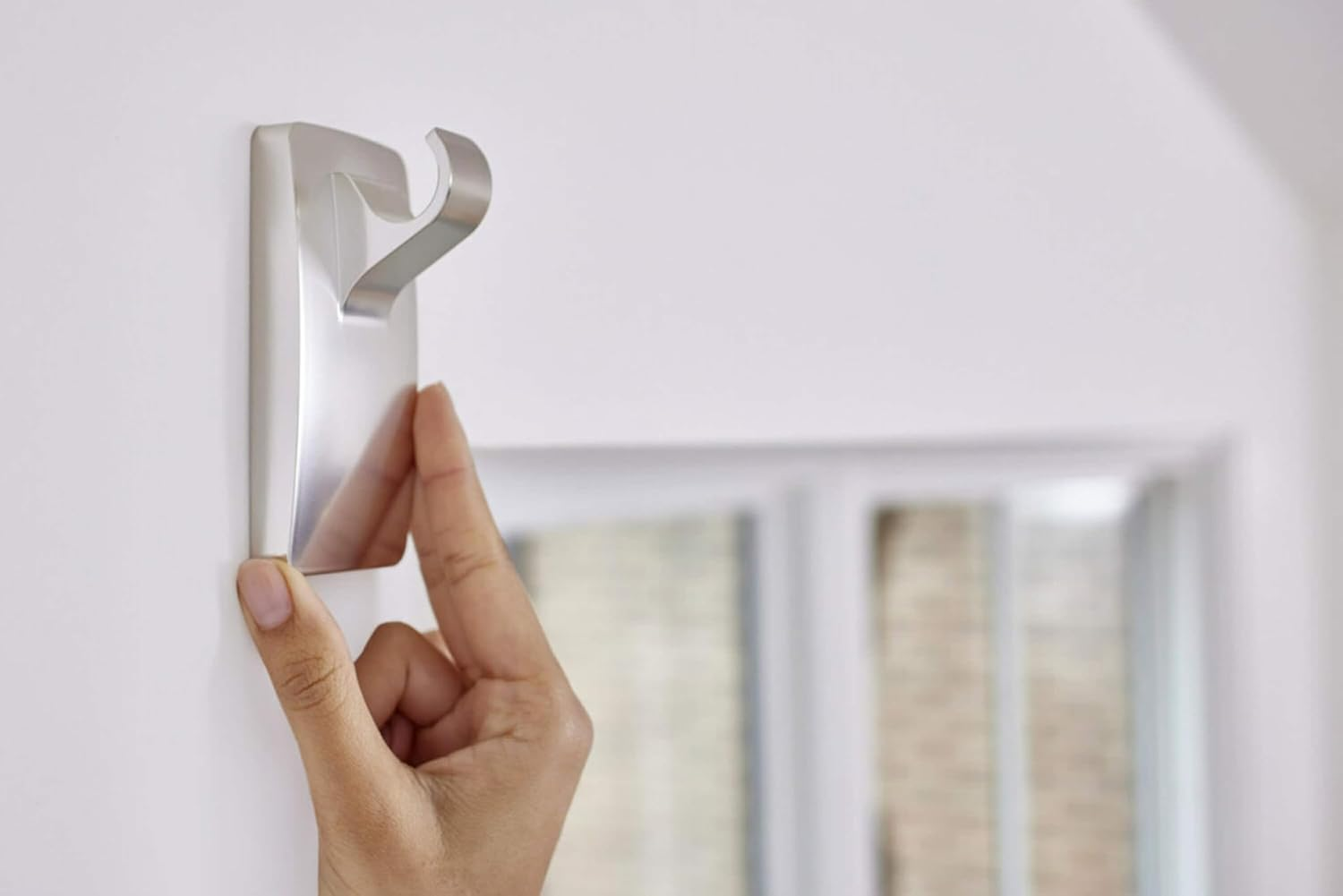 Command 17654SN-2ESF Hooks, Large, Satin Nickel image number 1