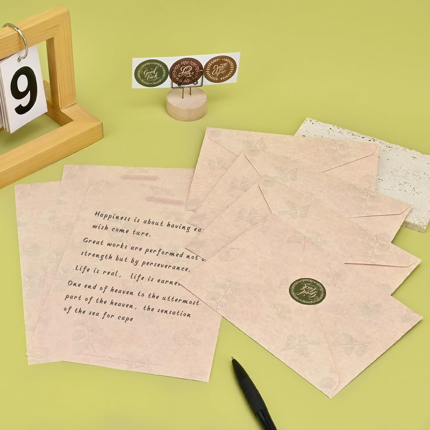 BAYTORY 48Pcs Stationery Paper and Envelopes Set, Vintage Style Love Letter Papers, Letter Writing Kit, 24 Paper Sheets + 12 Envelopes (Leaf)