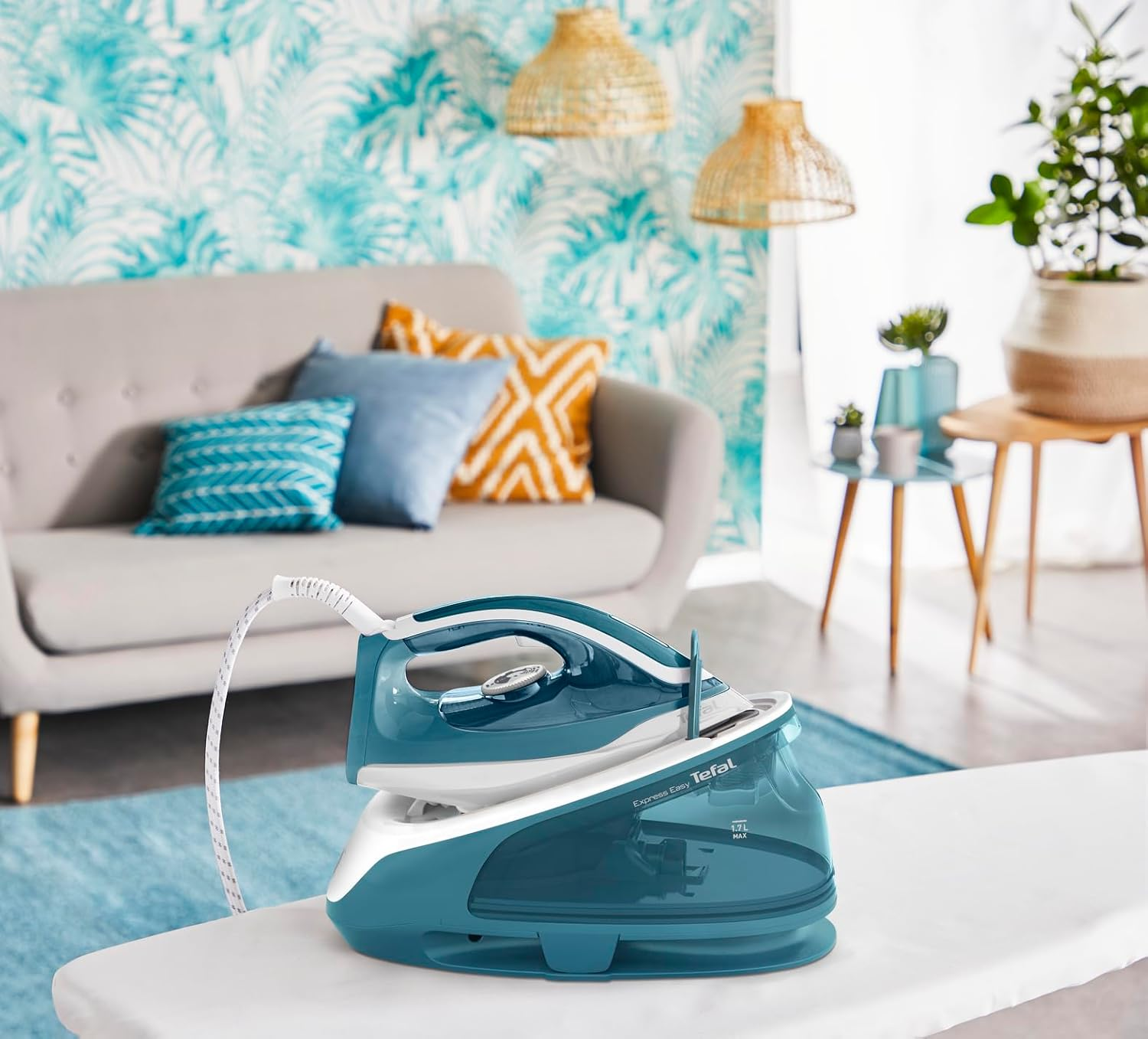 Tefal, Express Easy Steam Station, SV6131, Garment Care, Manual Settings, Xpress Glide Soleplate, Calc Clear Technology, Eco Energy Setting, Auto-Off, Lock System image number 2