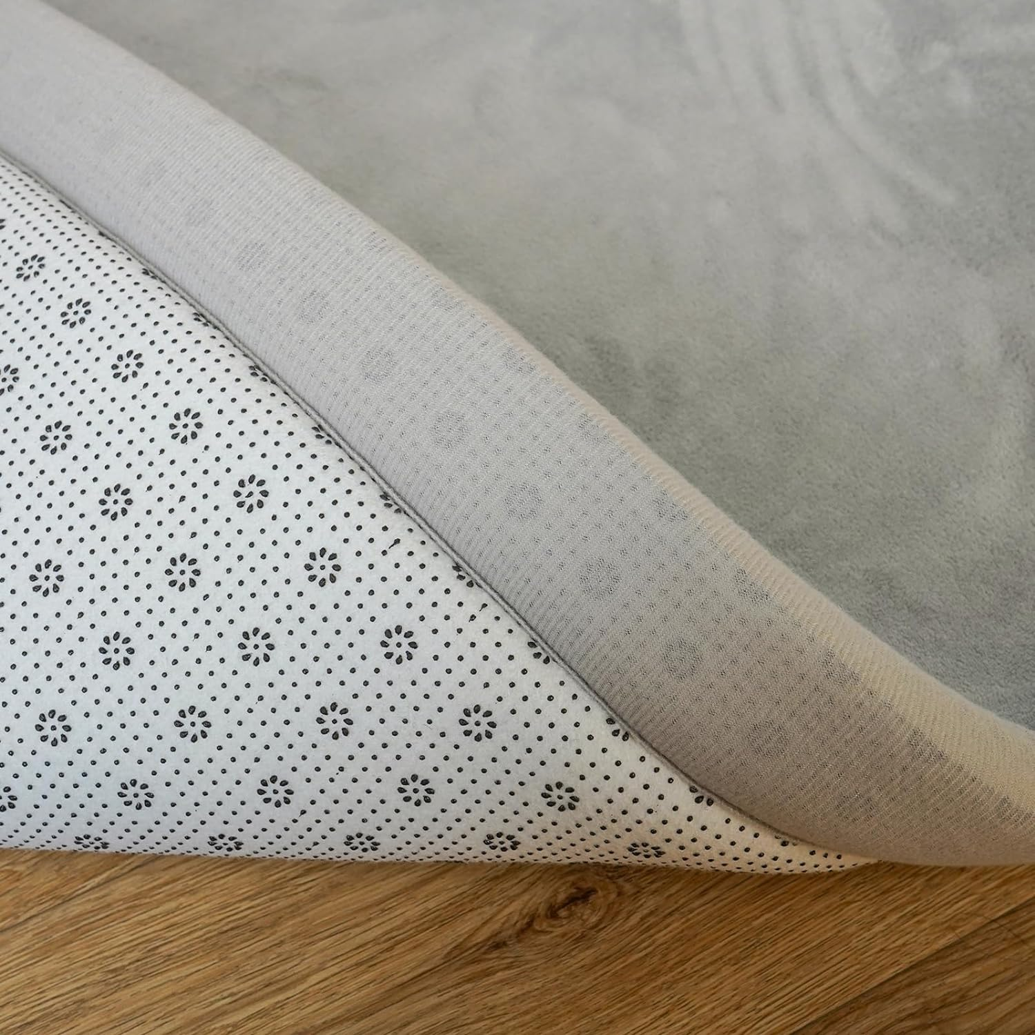 LIWEGHT Grey 2 CM Thick Baby Play Mat, Nursery Area Rug Coral Velvet Crawling Rugs for Toddler Children Play Mat Yoga Mat Exercise Pads Carpet, Home Decor for Nursery, Kids Bedroom, 150 * 200Cm image number 4