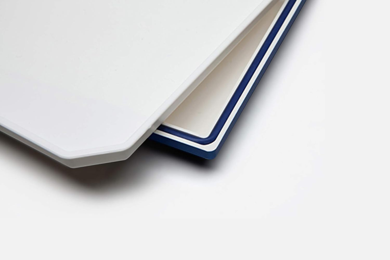 Martin Universal Design 92-WP3024B Mijello Airtight Leak Proof Fusian Watercolor 24-Well Palette Blue Case image number 1