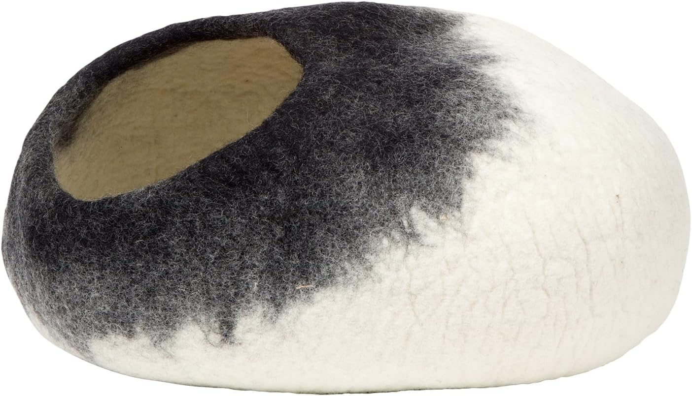 Dharma Dog Karma Cat Pet House Shaded Navy/Green Pattern Colourful and Fun Durable and Hygienic for Comfort and Privacy 50 X 36 X 25 Cm