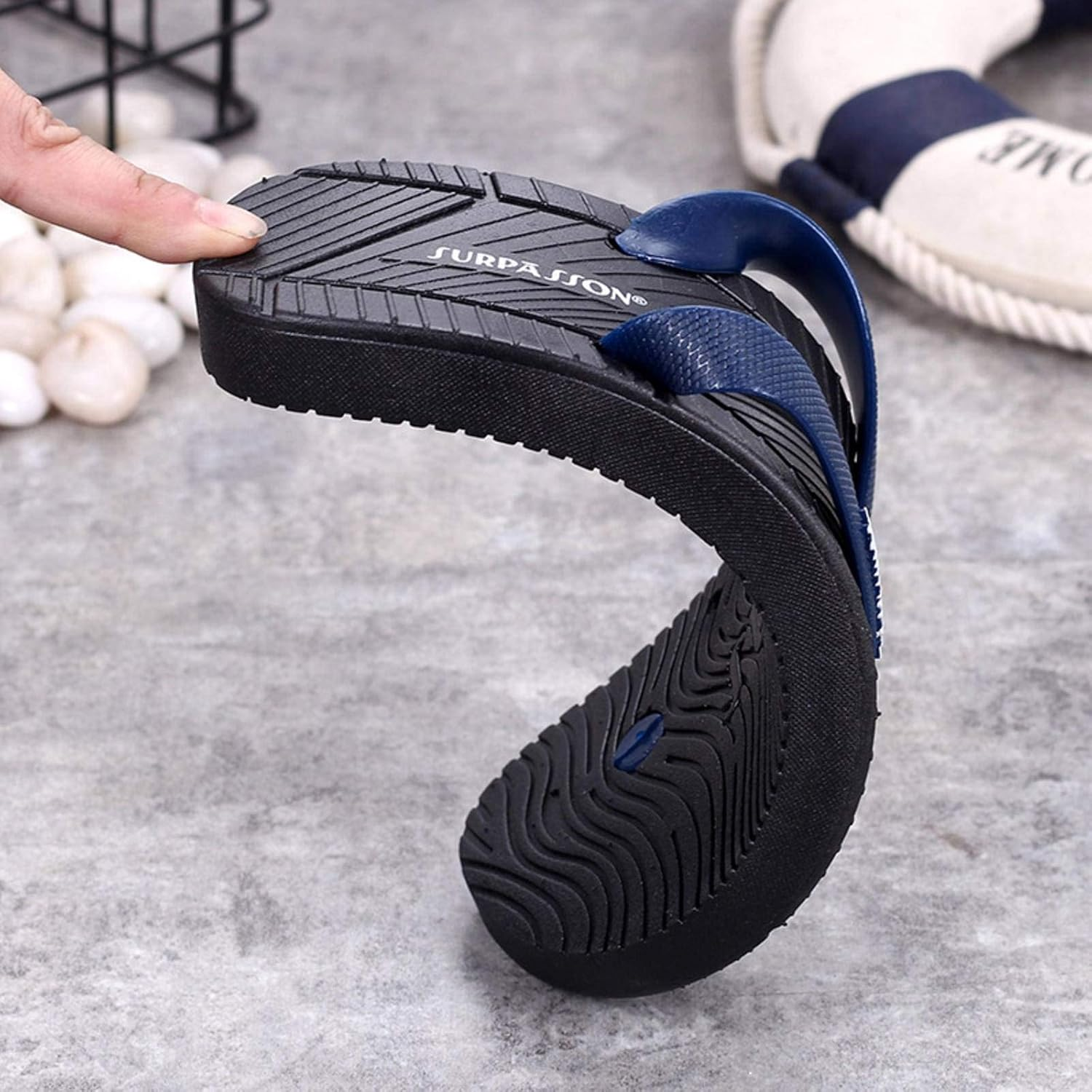 Flip-Flops Students Summer Fashion Non-Slip Korean Style Beach Shoes Lovers Flat Harajuku Style Flip Flops Men image number 4
