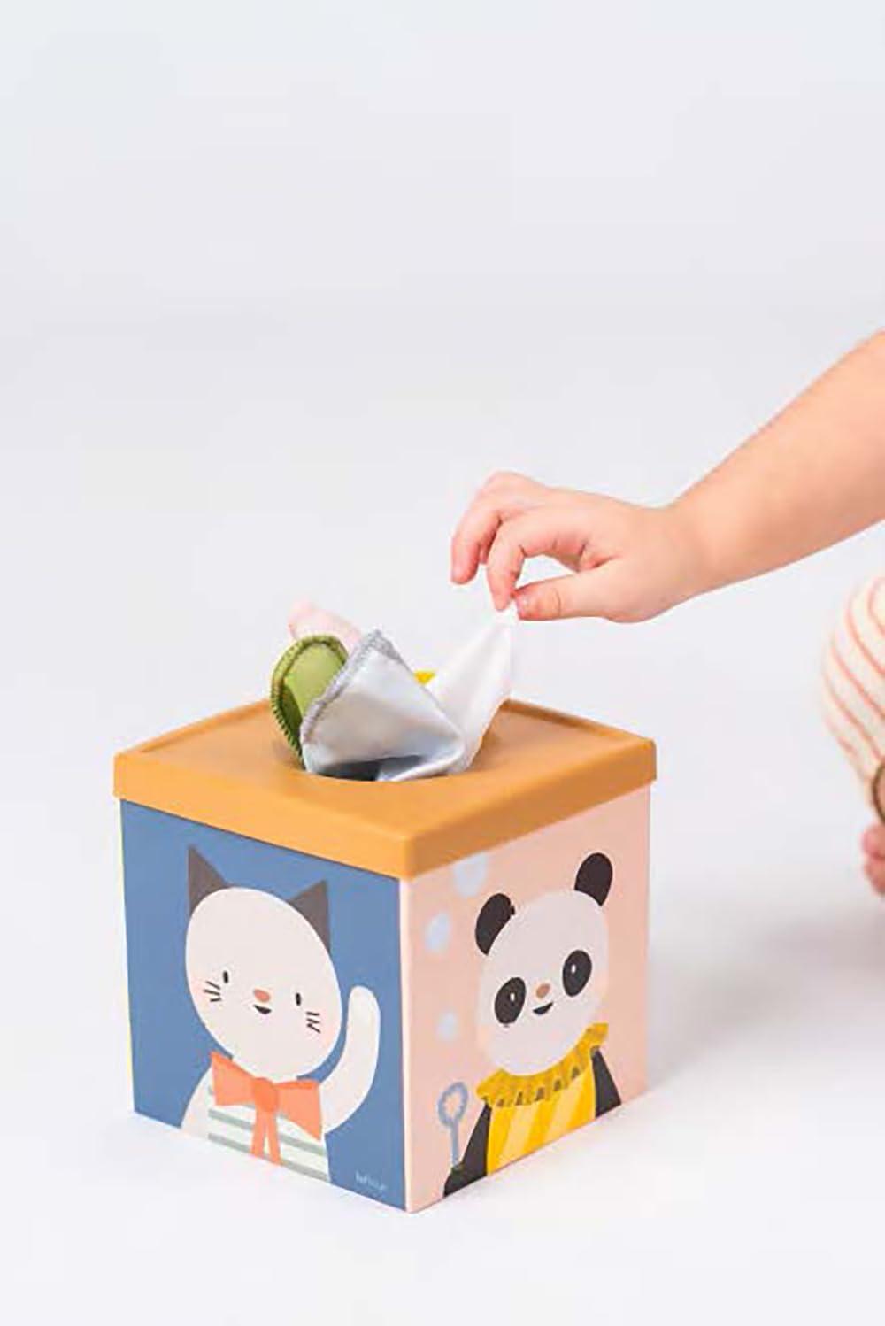 Taf Toys Play and Discovery Cube image number 1