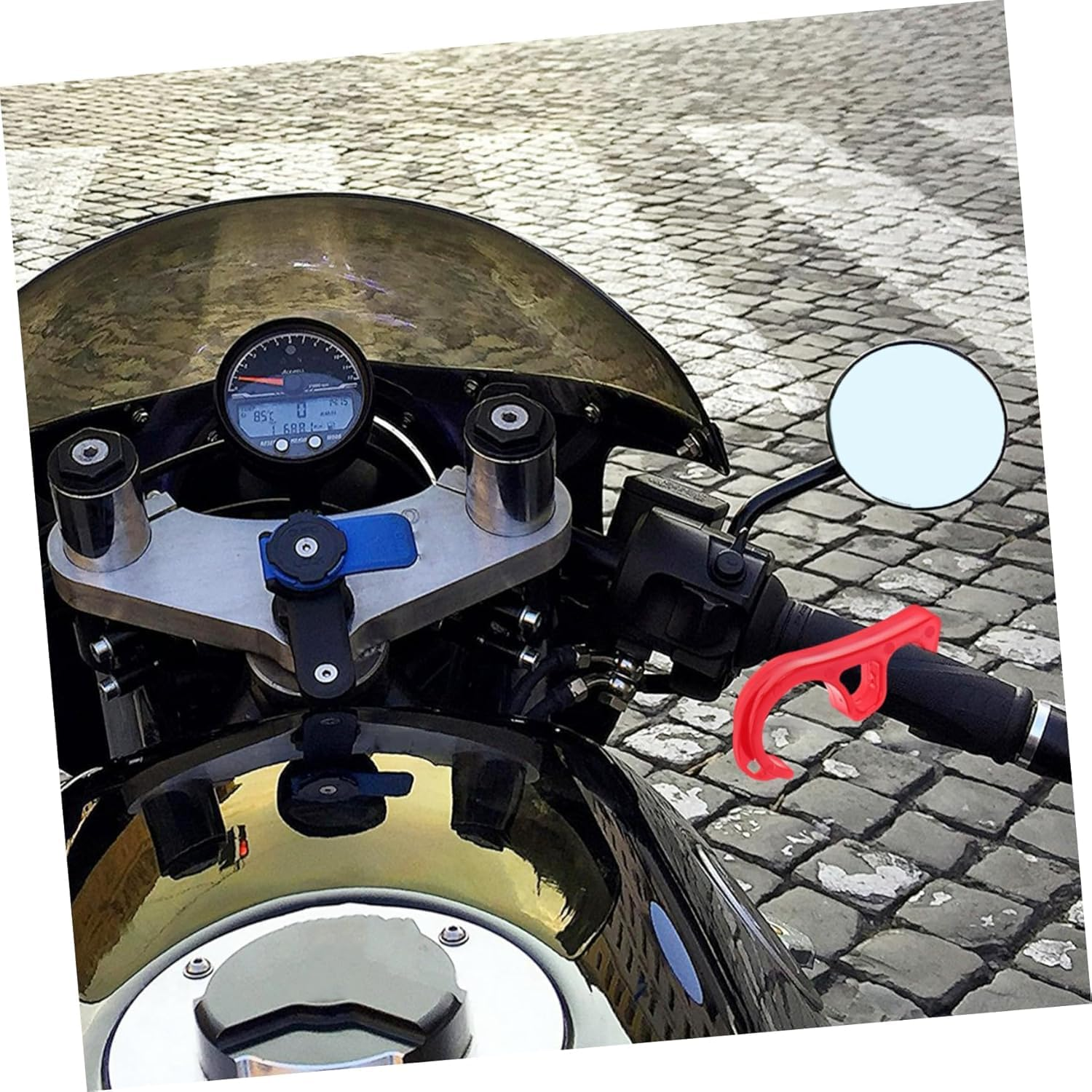 2Pcs Motorcycle Brake Lever Hook Lock, Handlebar Mount Clamp for Motorbike Bicycle, Durable Material Easy Attachment Compact Design