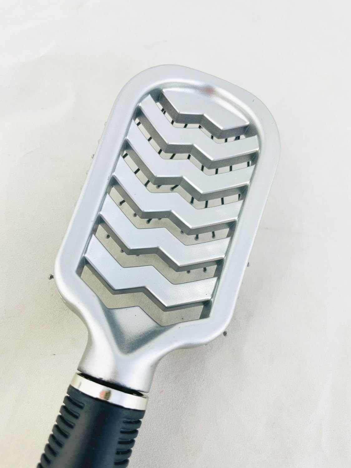 Lylac Hair Brush RANDOM anti Static Massage Oval round Hair Brush Vent Hair Brush Detangling Brush Paddle Brush for Women Men,Sliver/Black RANDOM - Blue/Red image number 3