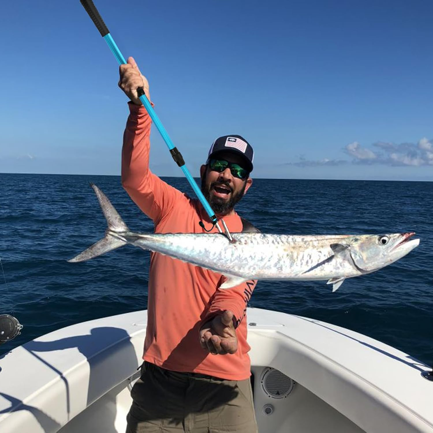 KOMCLUB Telescopic Fishing Gaff - Sturdy Aluminum Pole, Non-Slip Handle, Fish Gaff with Stainless Steel Hook Can Float When Extending，35.4In 6.6Ft S/M Length Spear for Saltwater Fish