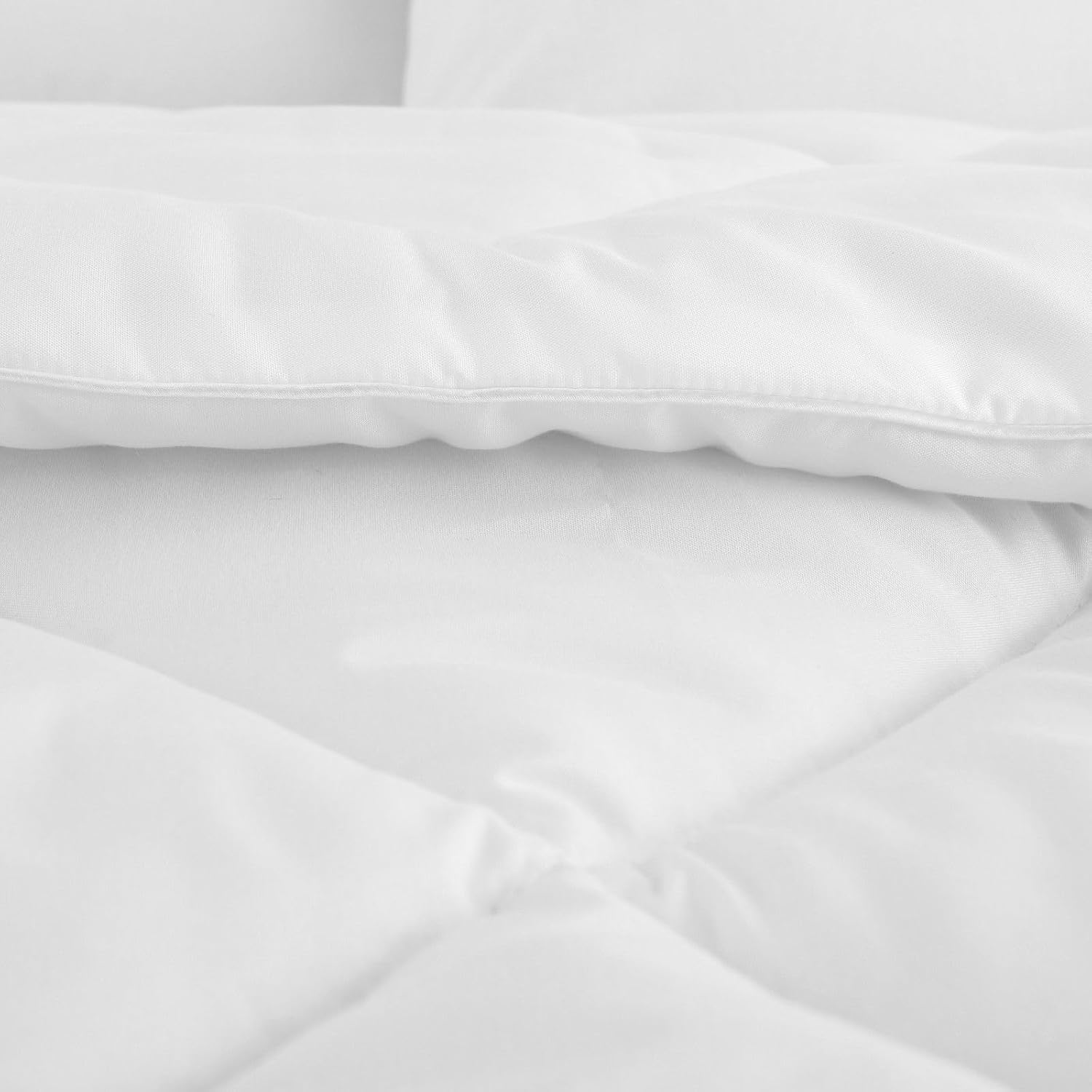 Sleepcare All Season 300 GSM Microfibre Polyester Top High Loft Quilt Breathable Soft Warm Doona Duvet Dust Mite Comfortable Resistant Hypo-Allergenic Classic Box Stitched - King Single Bed