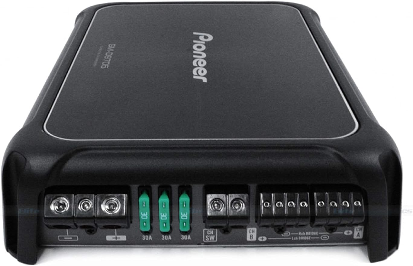 GM Series 2, 000-Watt 5-Channel Class D Amp image number 2