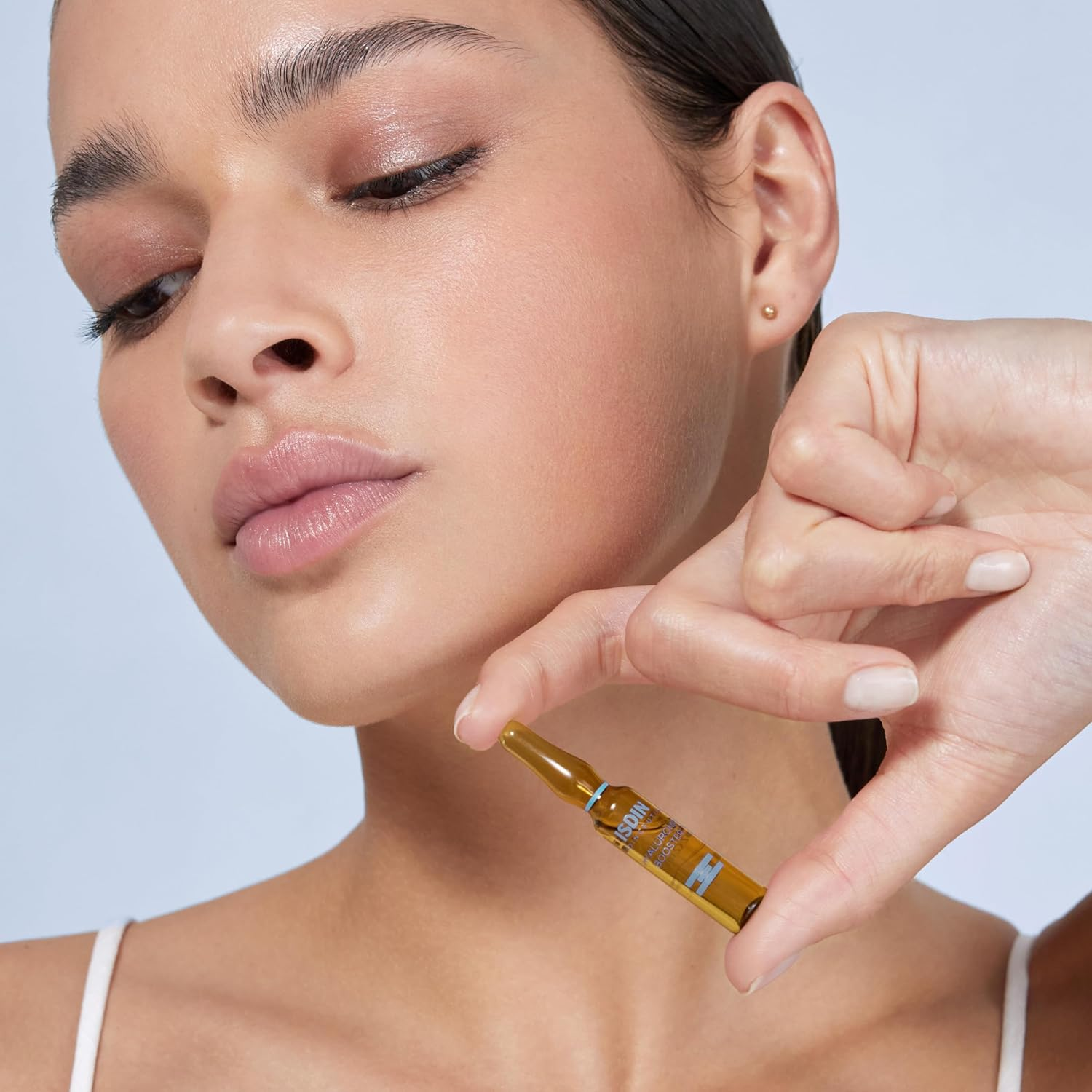 ISDIN Isdinceutics Hyaluronic Booster, Moisturising Serum and Intensive Care, 10 Ampoules image number 5