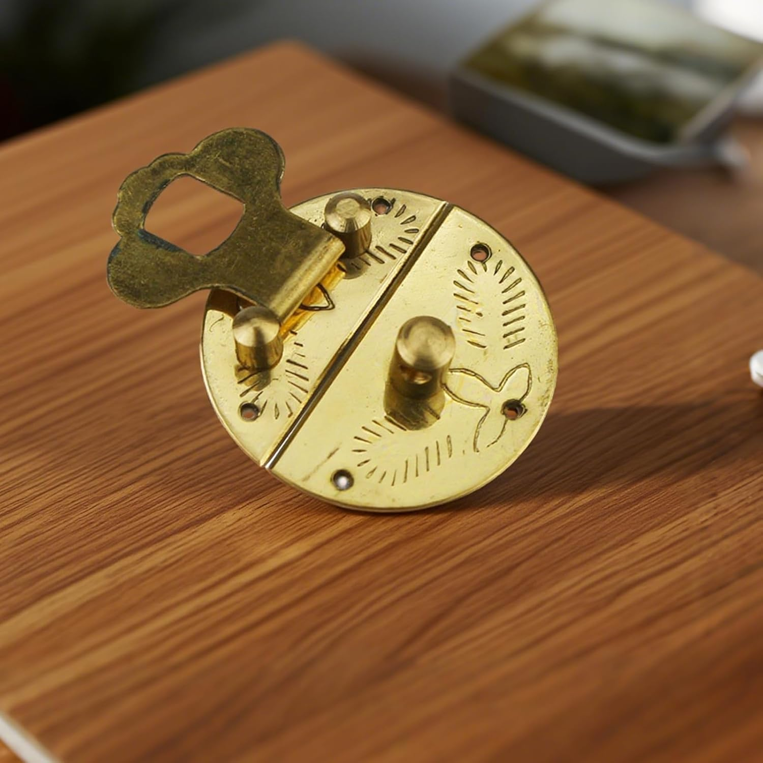 Fokmuaex 2Pcs Brass Box Clasp Latches - Decorative Lock Hardware for Jewelry Box, Cabinet & Small Wooden Cases, Vintage DIY Craft Accessories image number 2