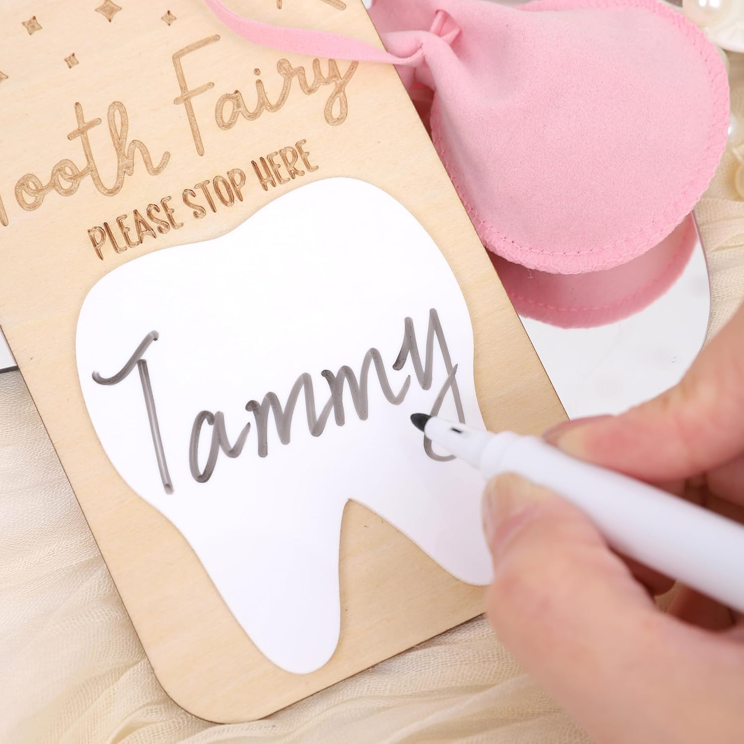 Tooth Fairy Door Hanger - Door Wooden Hanger Decoration , Tooth Fairy Money Holder , Personalized Tooth Holder Bag , with Money Holder Tooth Fairy Pick up Box (Door Hanger Pink) image number 3