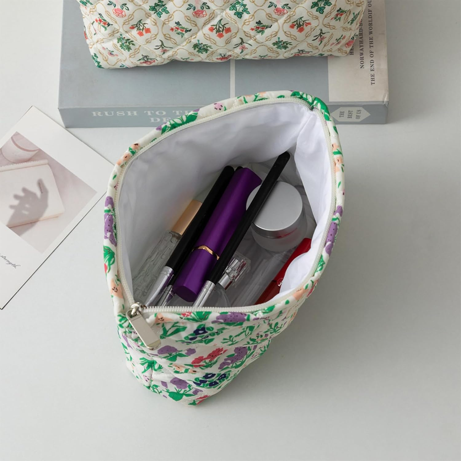 Quilted Makeup Bag, Cute Floral Cosmetic Bag for Women, Cotton Make up Bag, Flower Travel Toiletry Bag Organizer Large