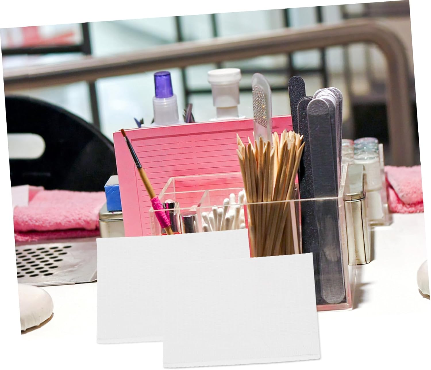 Gatuida 125Pcs Disposable Tattoo Cleaning Pads Spa Table Covers Dental Bibs Personal Hygiene Mat for Nail Art and Tattoo Use White image number 3