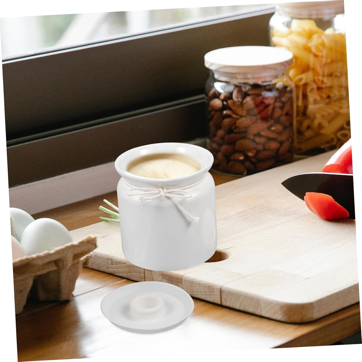 Hoement Ceramic Condiment Jar Airtight Spice Storage Holder for Tea Sugar Salt and Seasoning Elegant Kitchen Organizer for Home Restaurant Shop and Dining Room image number 5