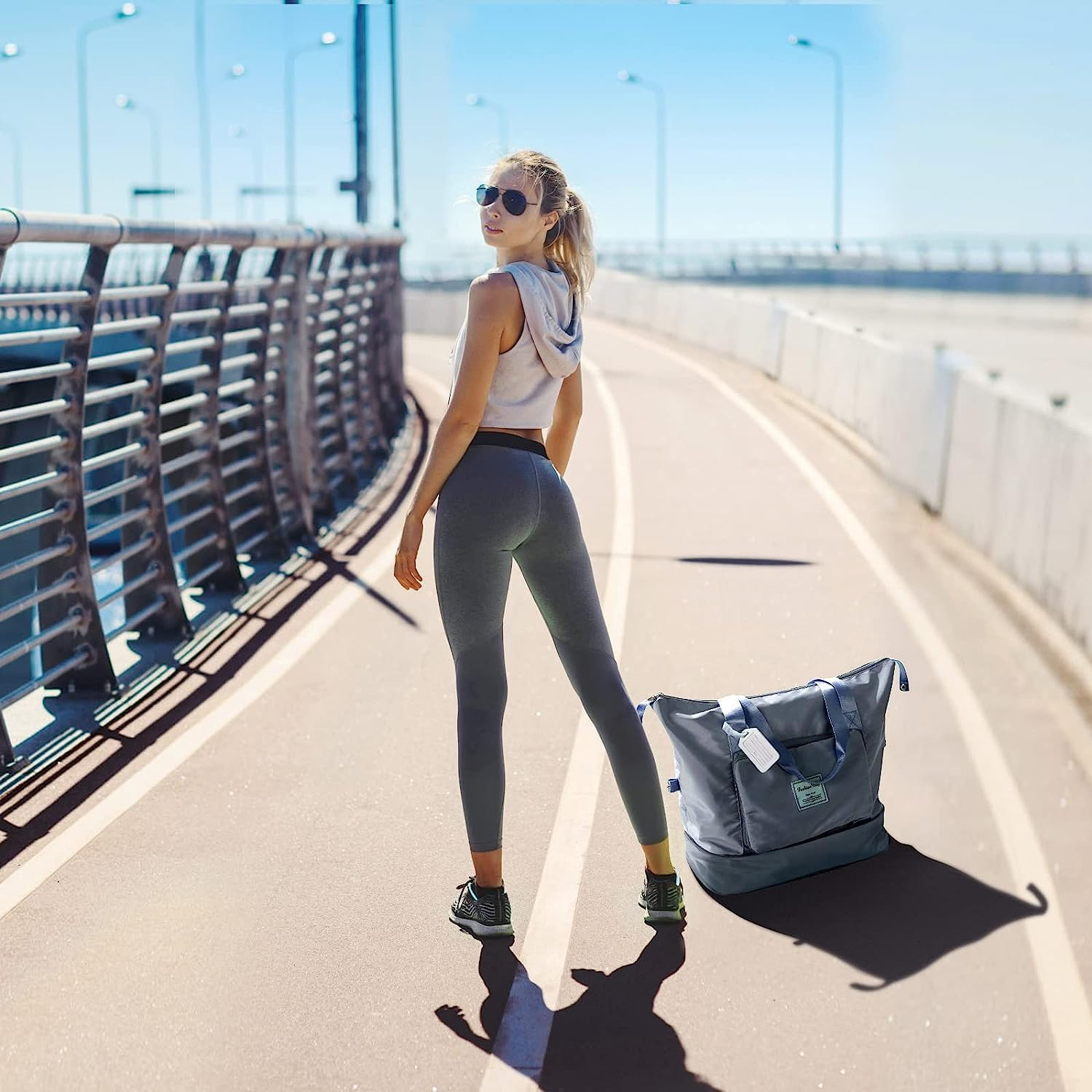 Large Capacity Folding Travel Bag, Travel Duffel Bag with Luggage Tag, Waterproof Lightweight Gym Bag with Wet and Y Separation Bag, for Travel, Sports, Gym, Blue, Folding Travel Bag image number 3