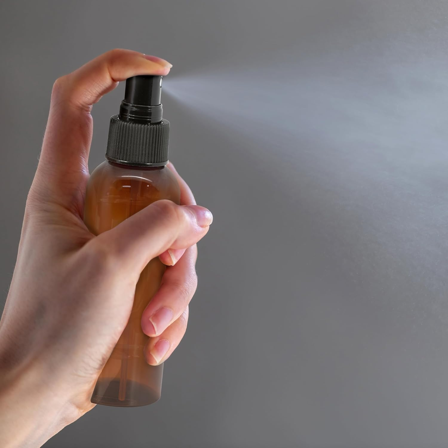 Two Hands 125Ml Amber Bottles with Spray Pump - Pack of 16 TH125ALP16 image number 2