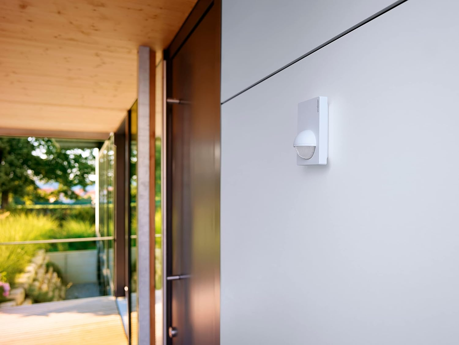 Steinel Motion Sensor IS 180-2 White, PIR Motion Detector, 12 M Reach, Max. 1000 W for 6 LED Lights, Twilight Switch image number 4