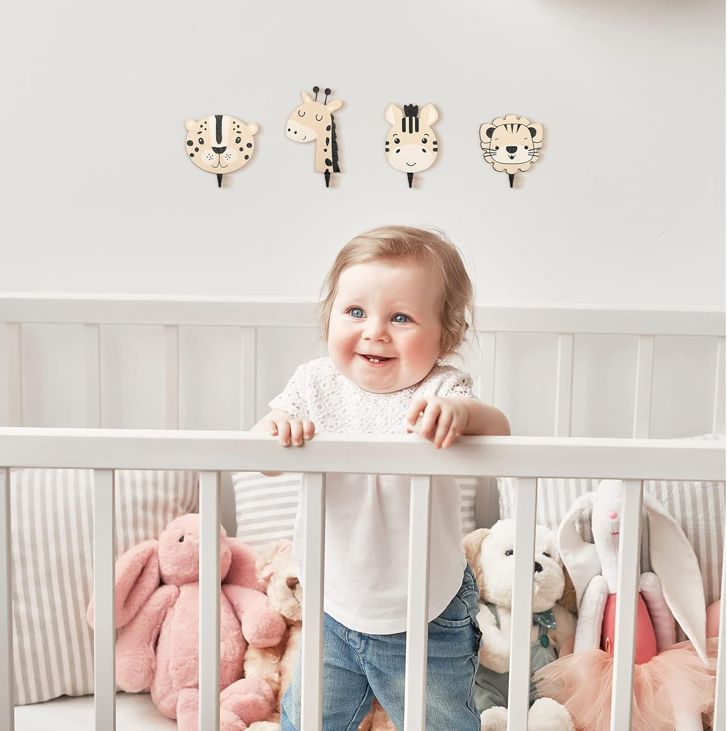 Qunclay 4 Pcs Safari Animal Decorative Wall Hooks Kids Wooden Jungle Baby Nursery Hooks Cute Towel Hanger for Childs Nursery Bathroom Bedroom Home Decor(Safari Animal)