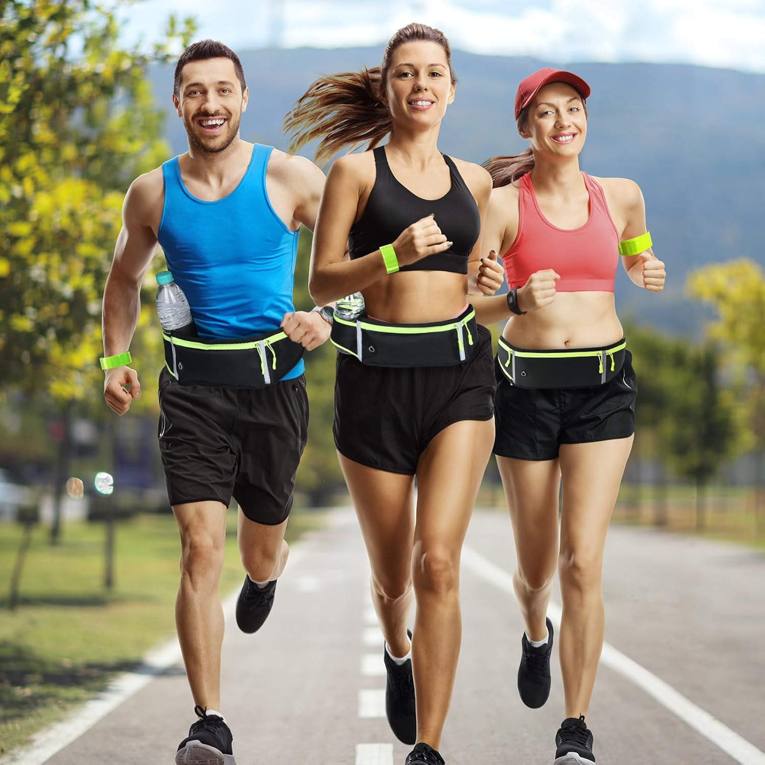 Simpeak Reflective Running Belt Running Waist Bag with Headphone Jack and Water Bottle Strap, Ideal for Running, Fitness and Cycling, with 3 Reflective Wristbands image number 5