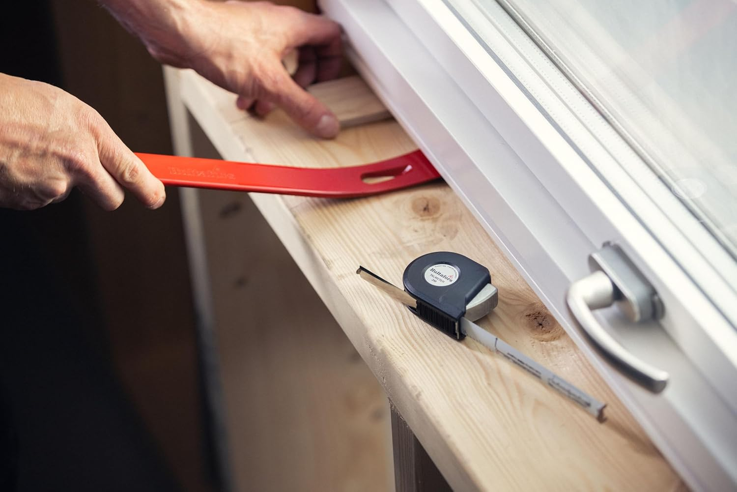 Hultafors 827015 Crowbar Set of 2 (190 Mm and 380 Mm) Practical Multifunctional Pry Bar I Robust & Durable Nail Puller for Woodwork and Much More image number 4