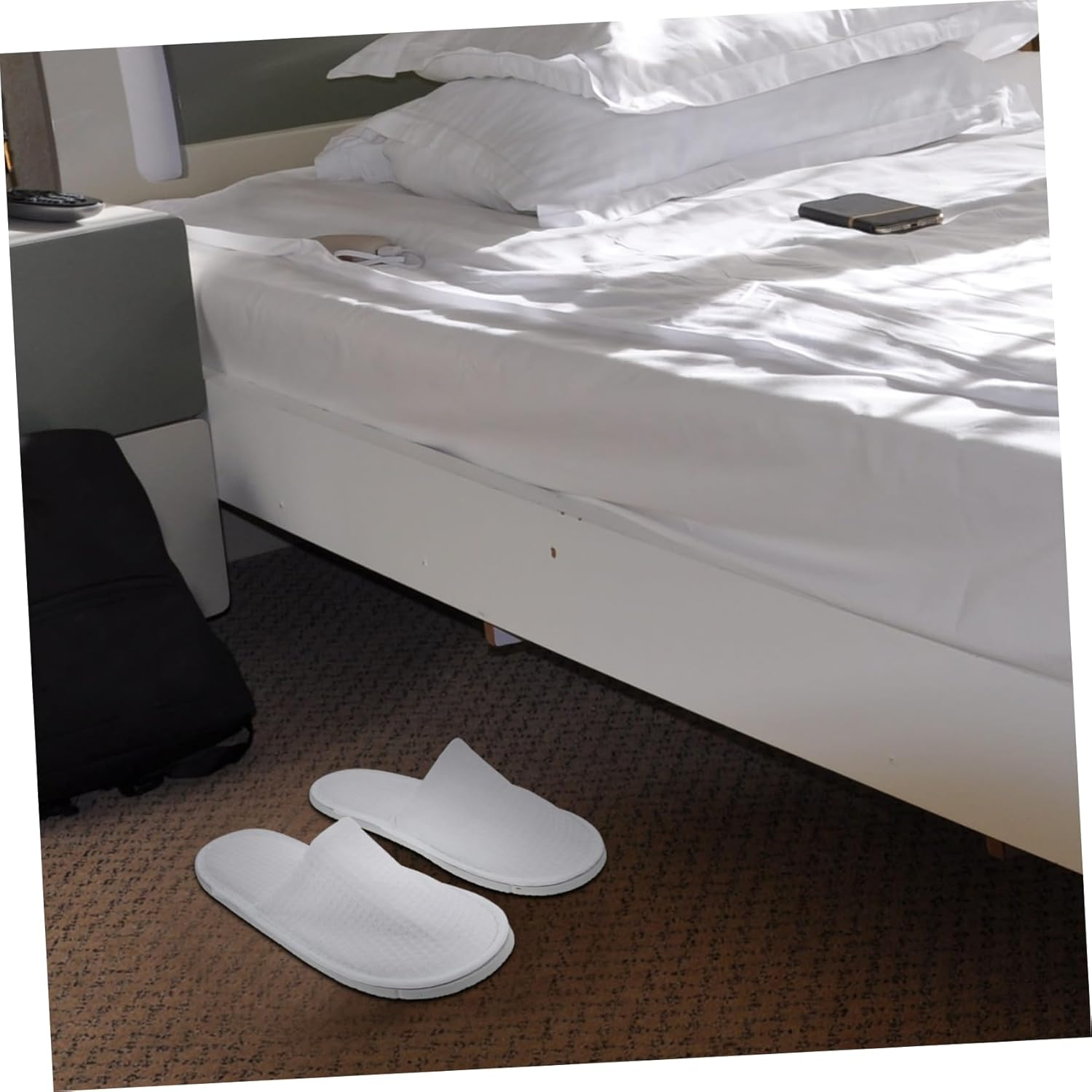 Disposable Hotel Slippers 2 Pairs Lightweight Non-Woven Fabric Travel Salon Guest Home Use image number 6