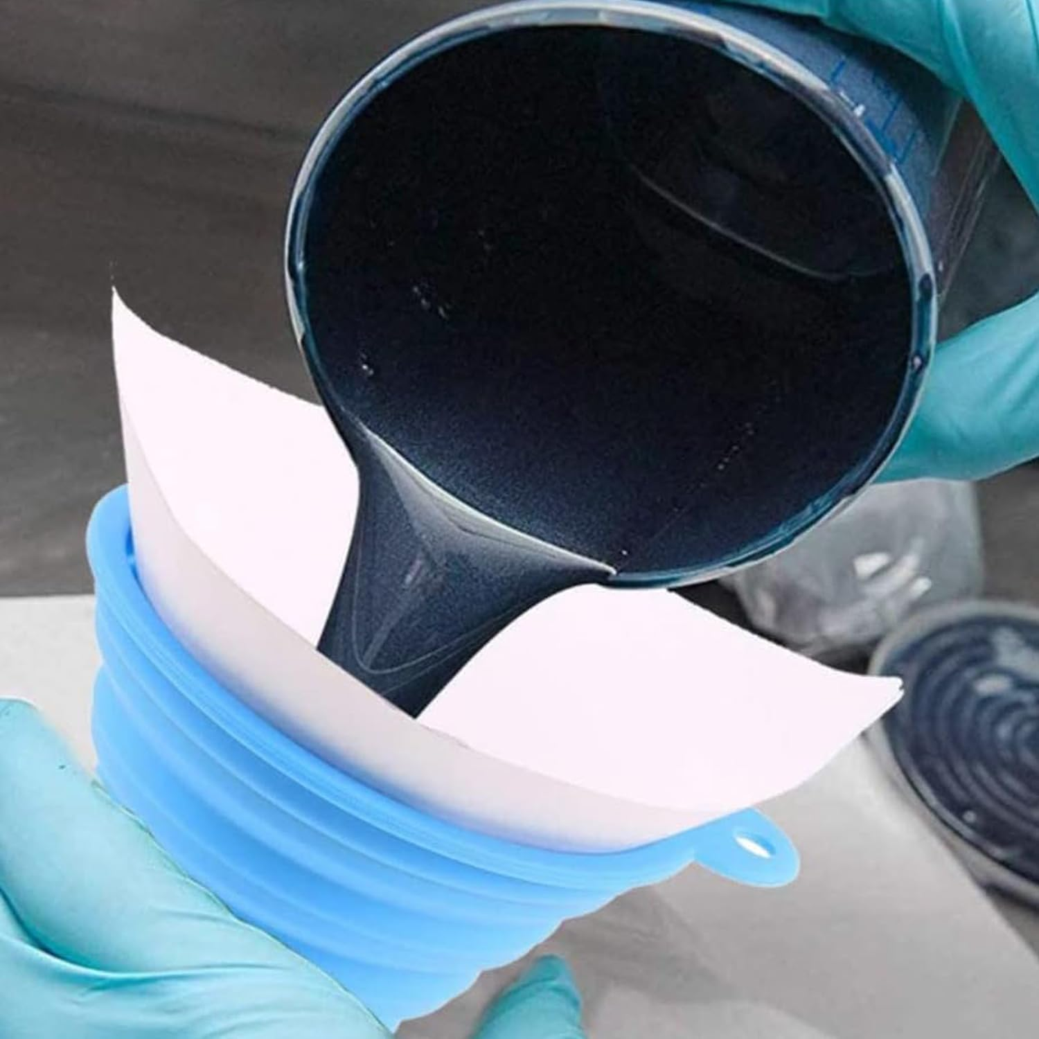 Xinghonyac 100 Pcs Disposable Paint Filters with 1 Pcs Silicone Funnel, Paint Paper Strainers with Fine Nylon Mesh, Suitable for Cars, Spray Guns, Arts and Crafts image number 4